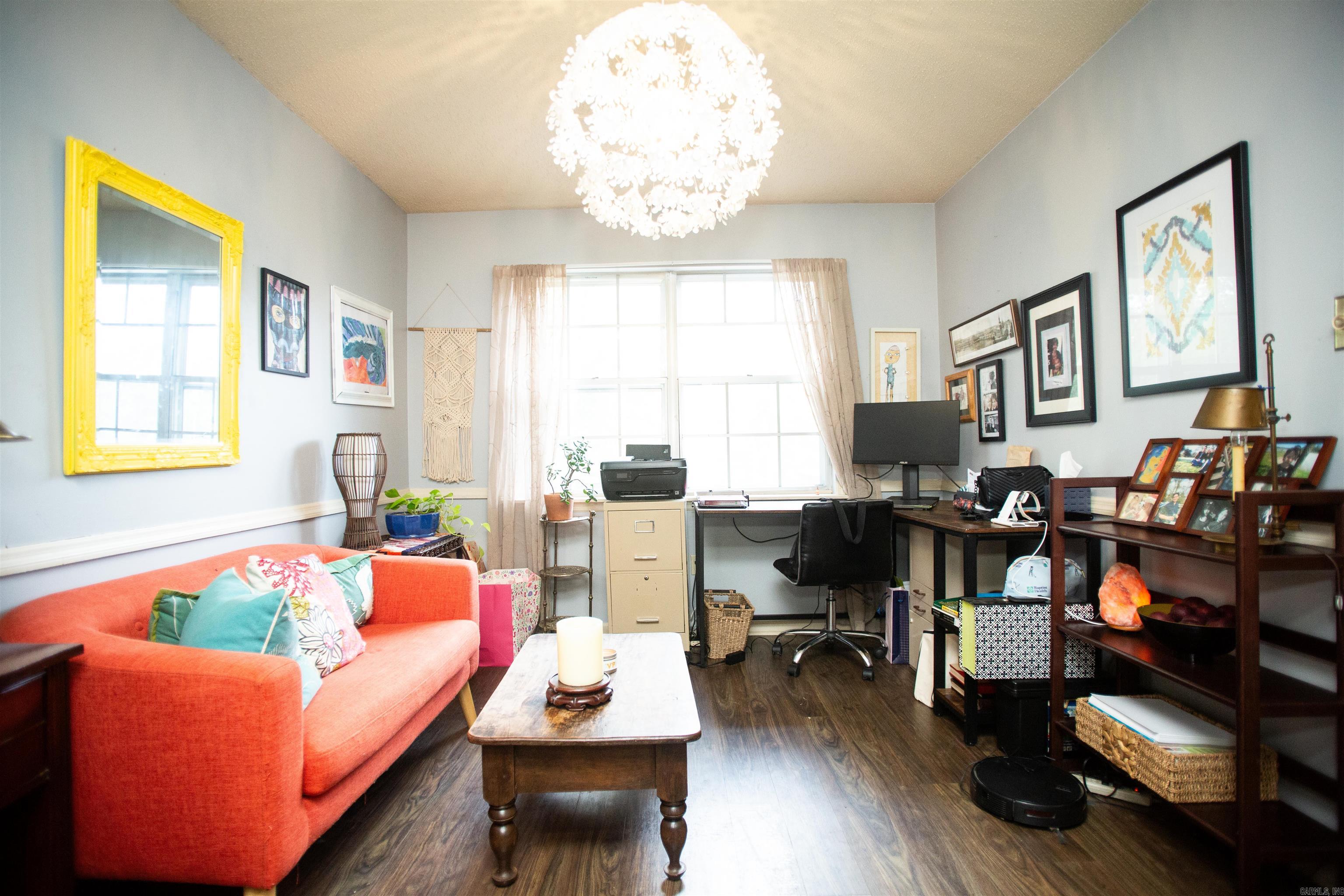 STURBRIDGE - Residential