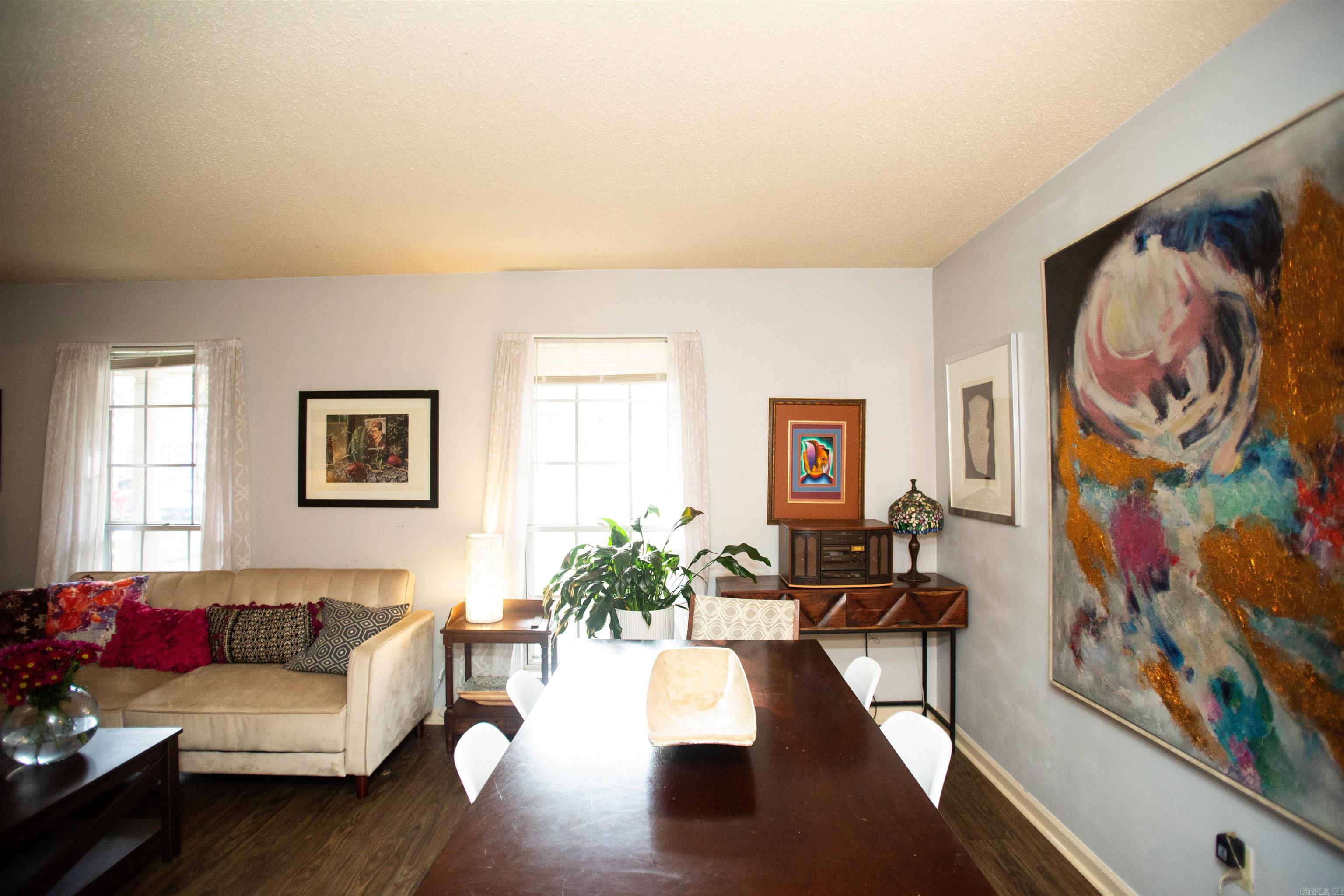 STURBRIDGE - Residential