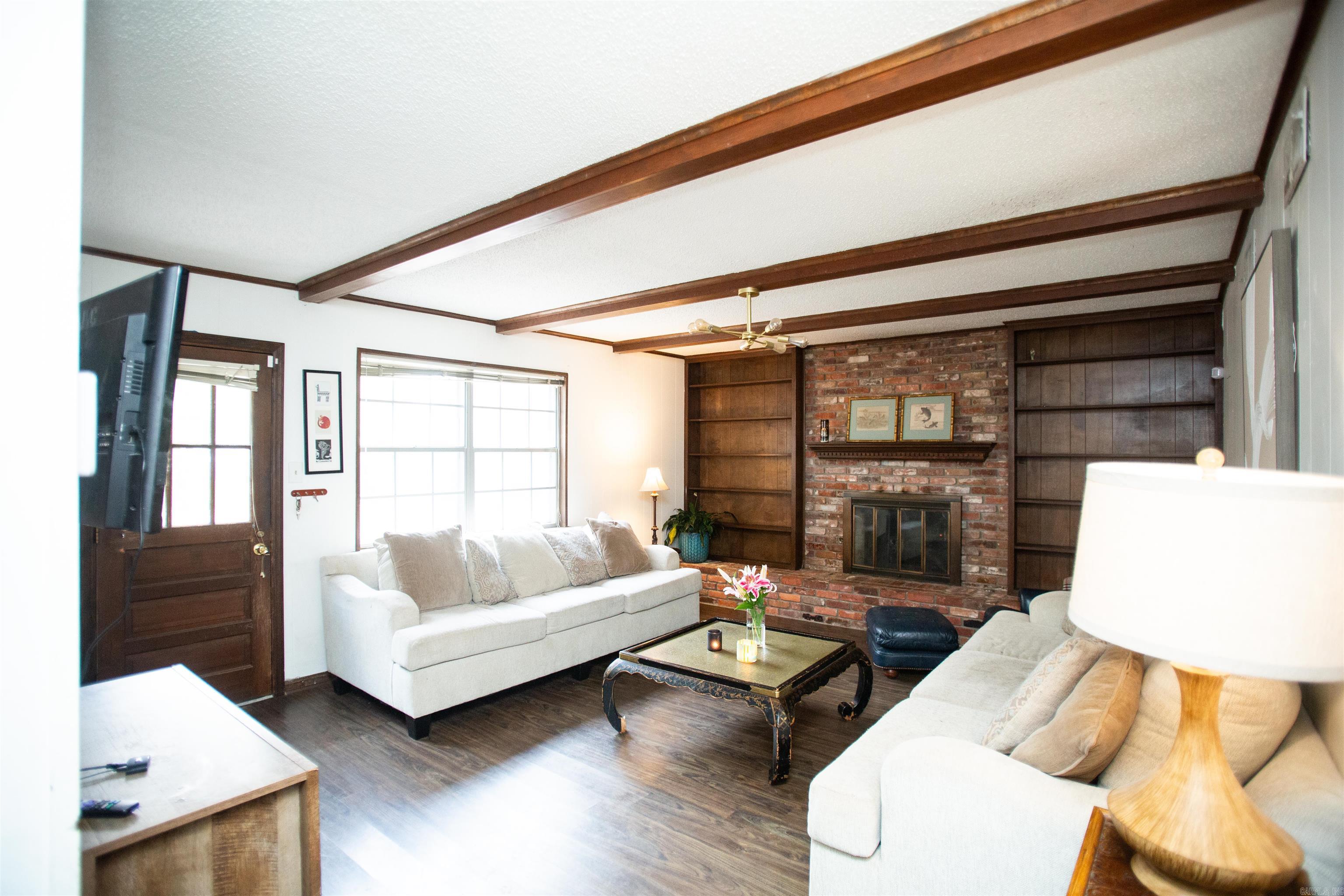 STURBRIDGE - Residential