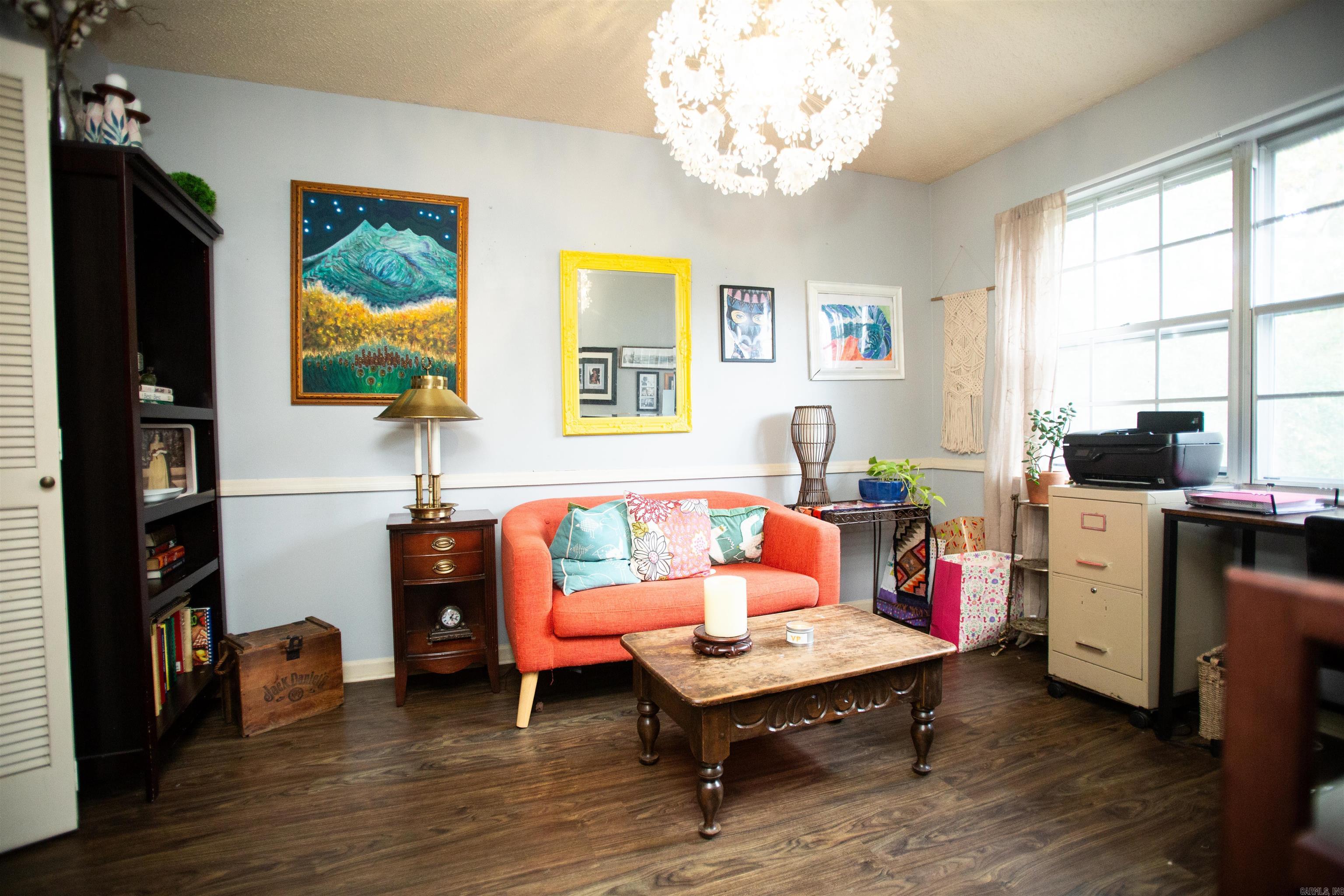 STURBRIDGE - Residential