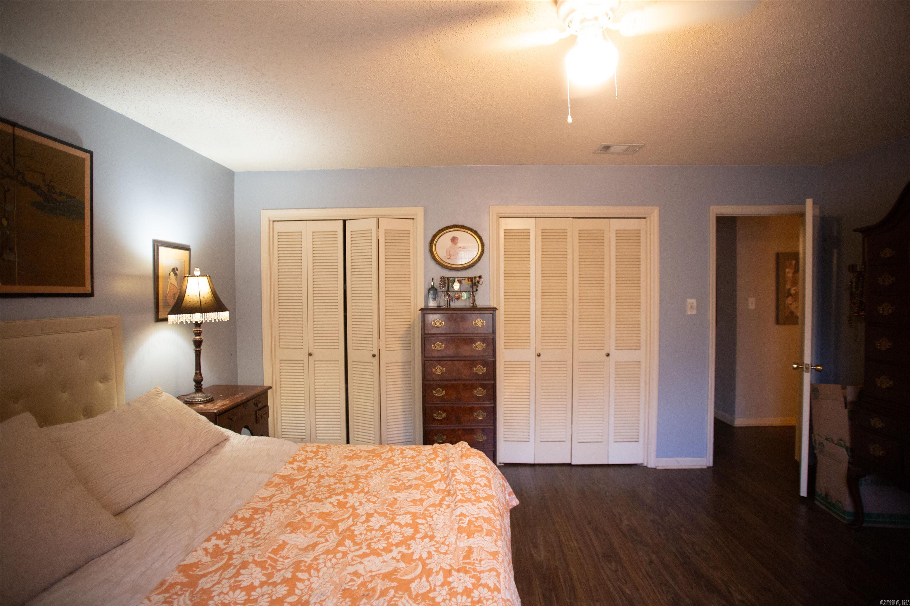 STURBRIDGE - Residential