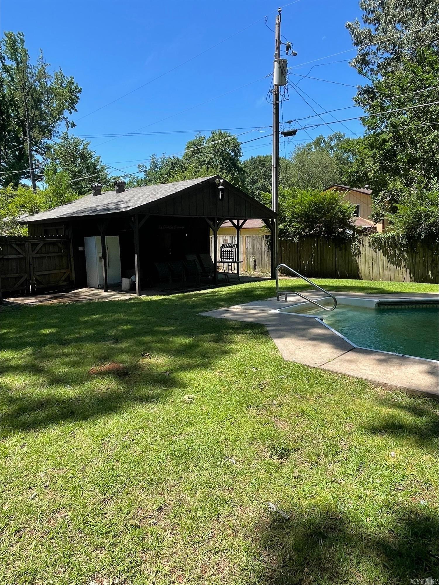 BROWN ADD TO JACK - Residential