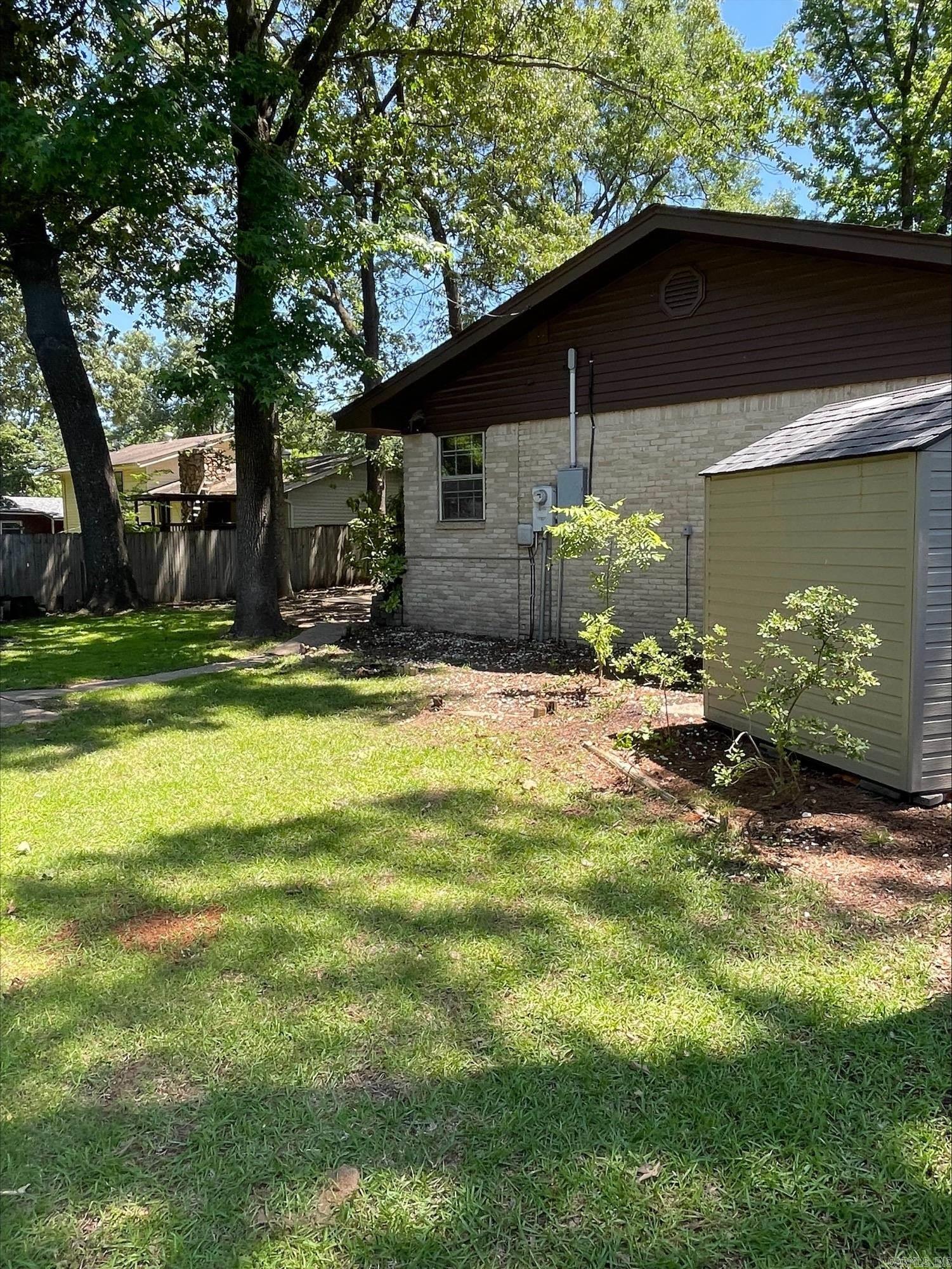 BROWN ADD TO JACK - Residential