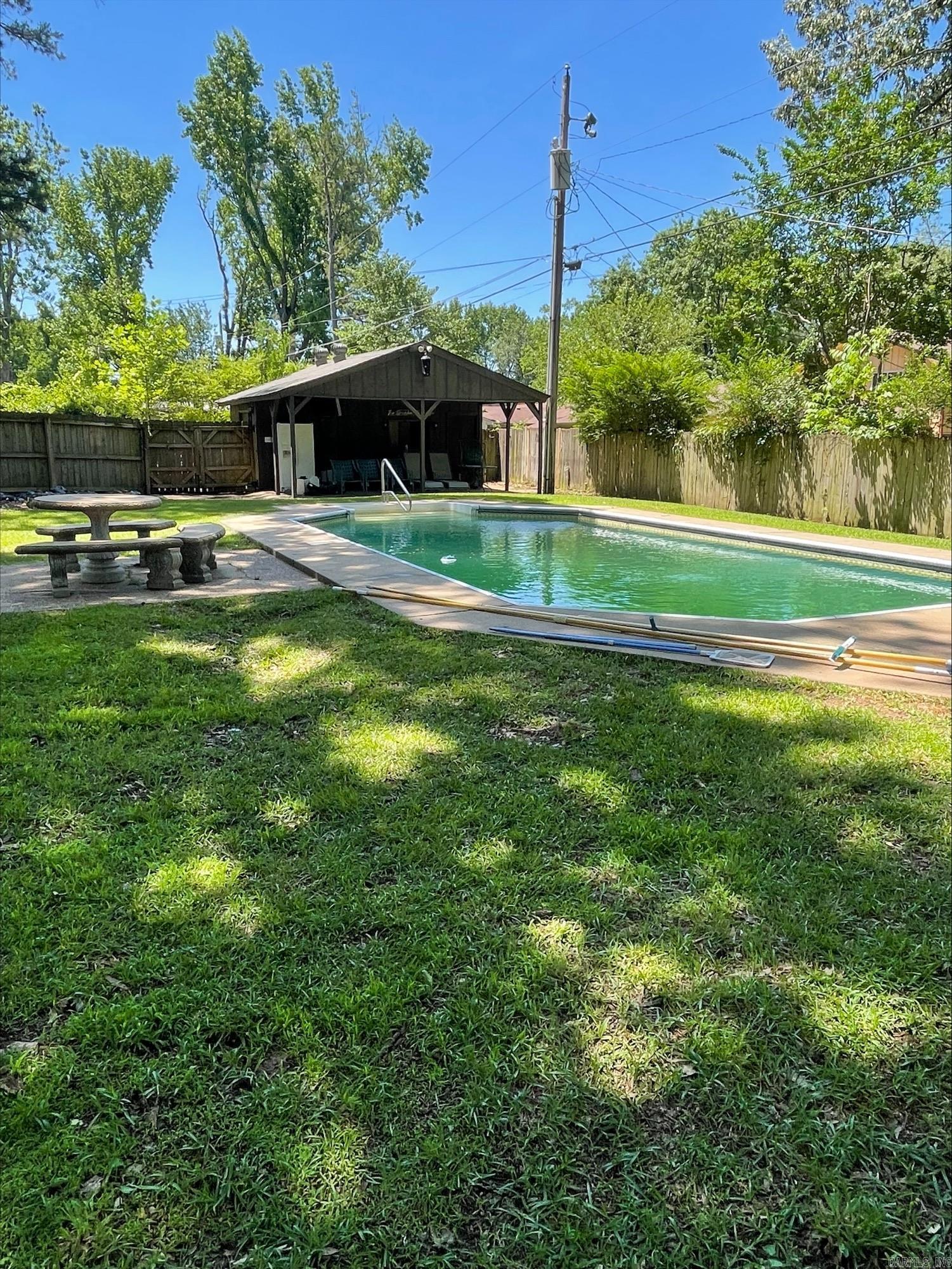 BROWN ADD TO JACK - Residential