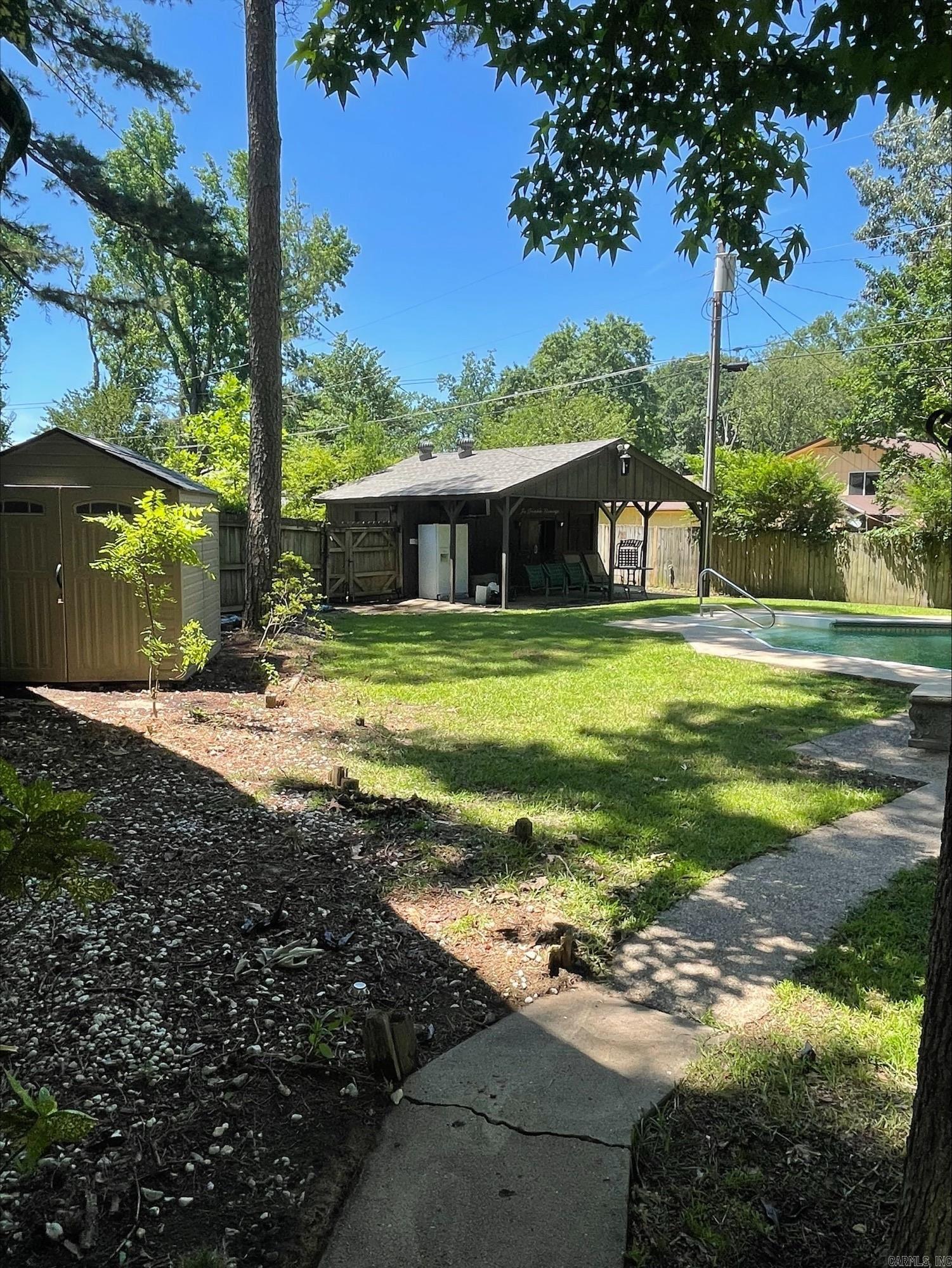 BROWN ADD TO JACK - Residential