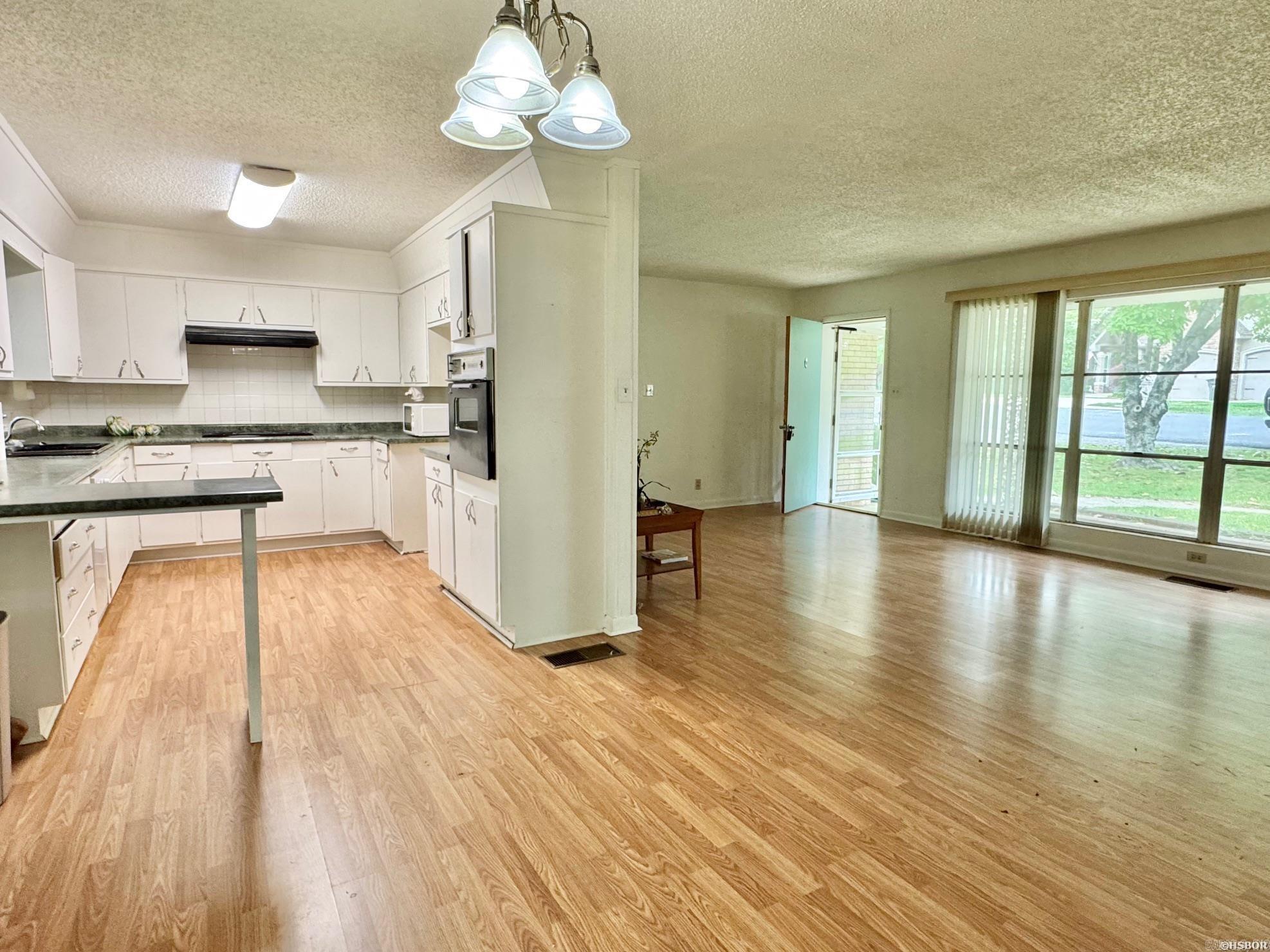 Lakeland Manor - Residential