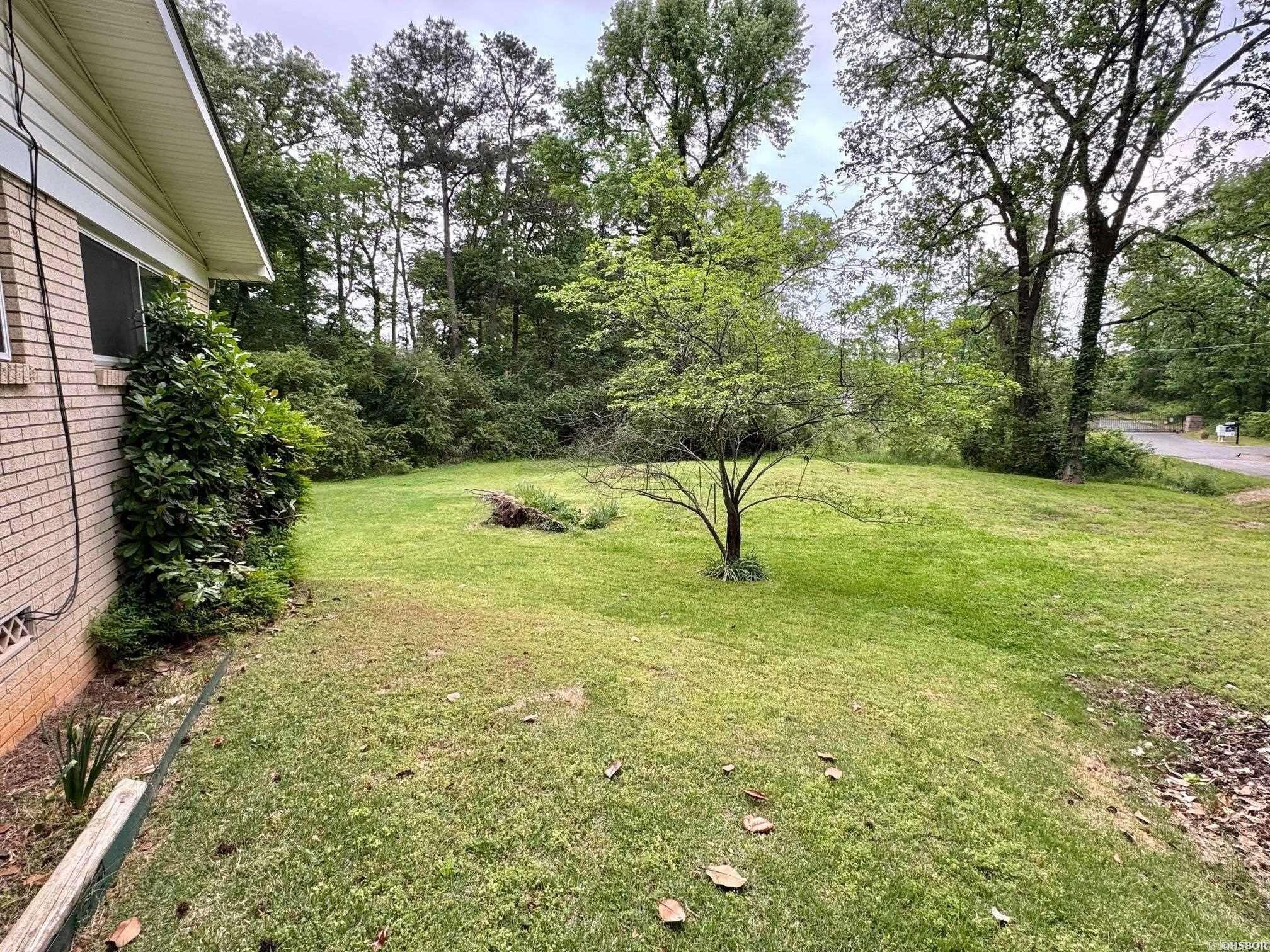 Lakeland Manor - Residential