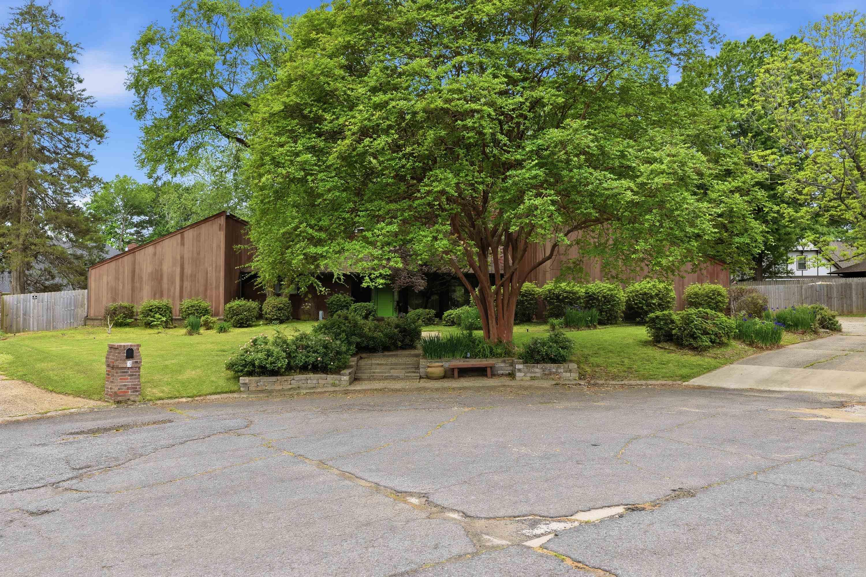 JEFFERSON PLACE - Residential