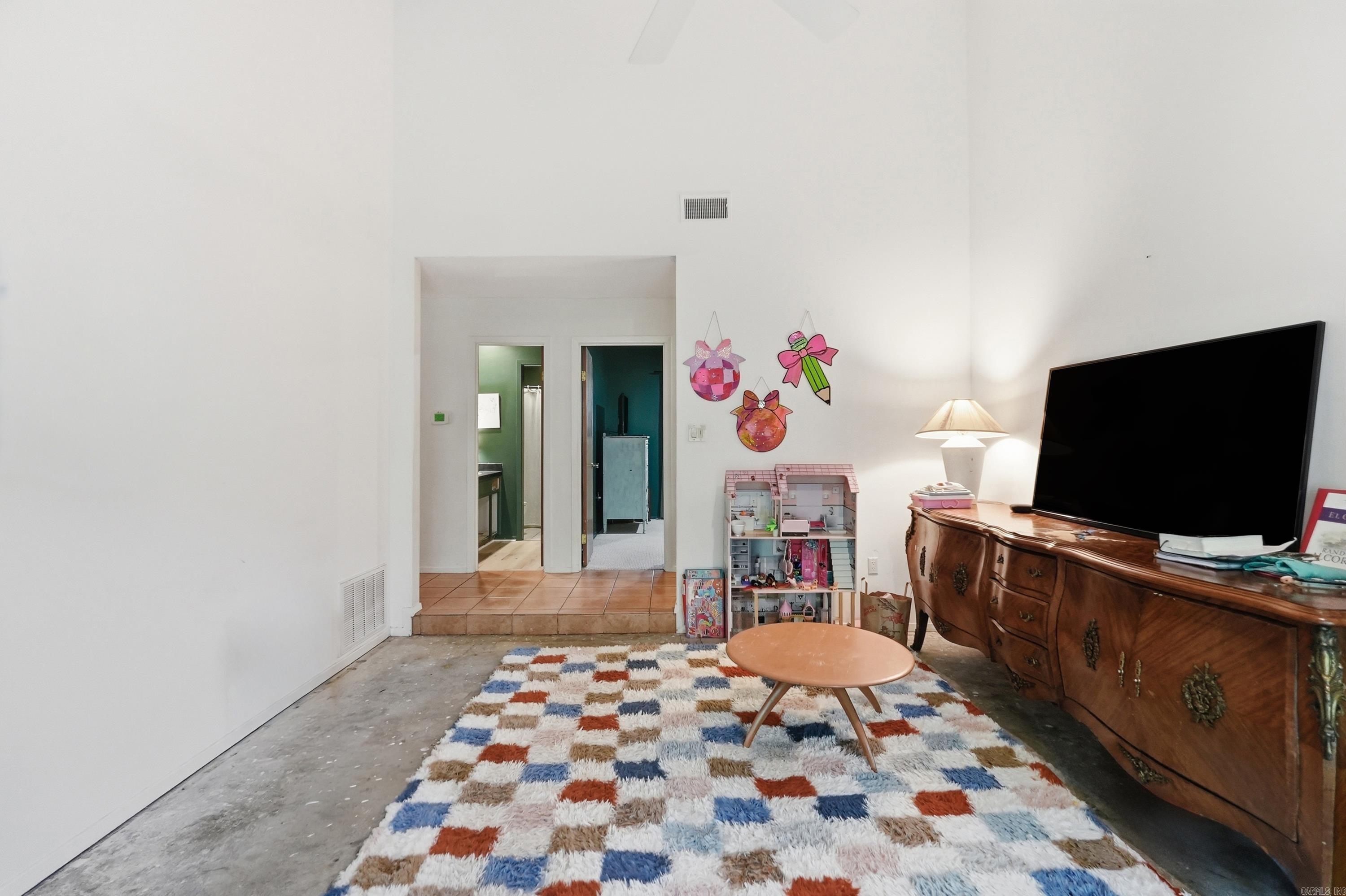 JEFFERSON PLACE - Residential