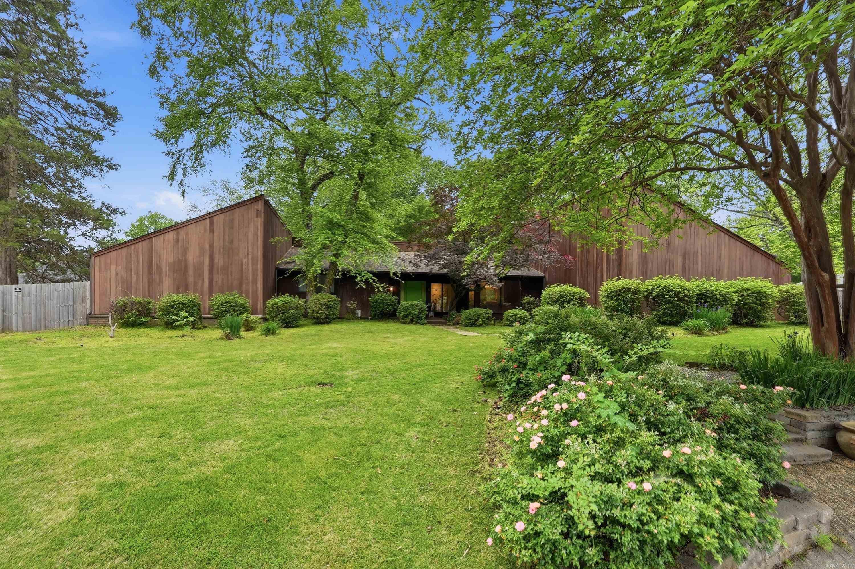 JEFFERSON PLACE - Residential