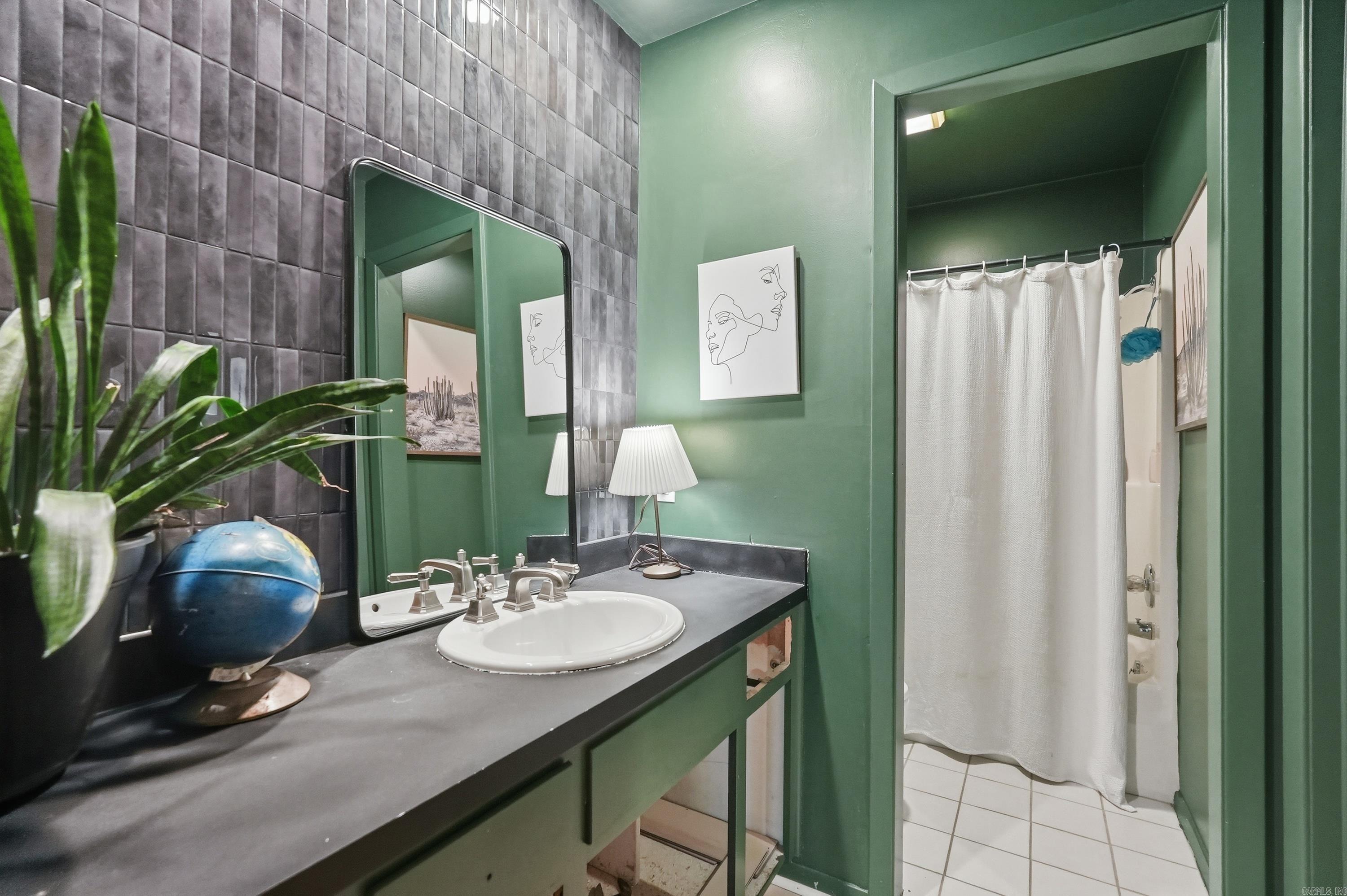 JEFFERSON PLACE - Residential