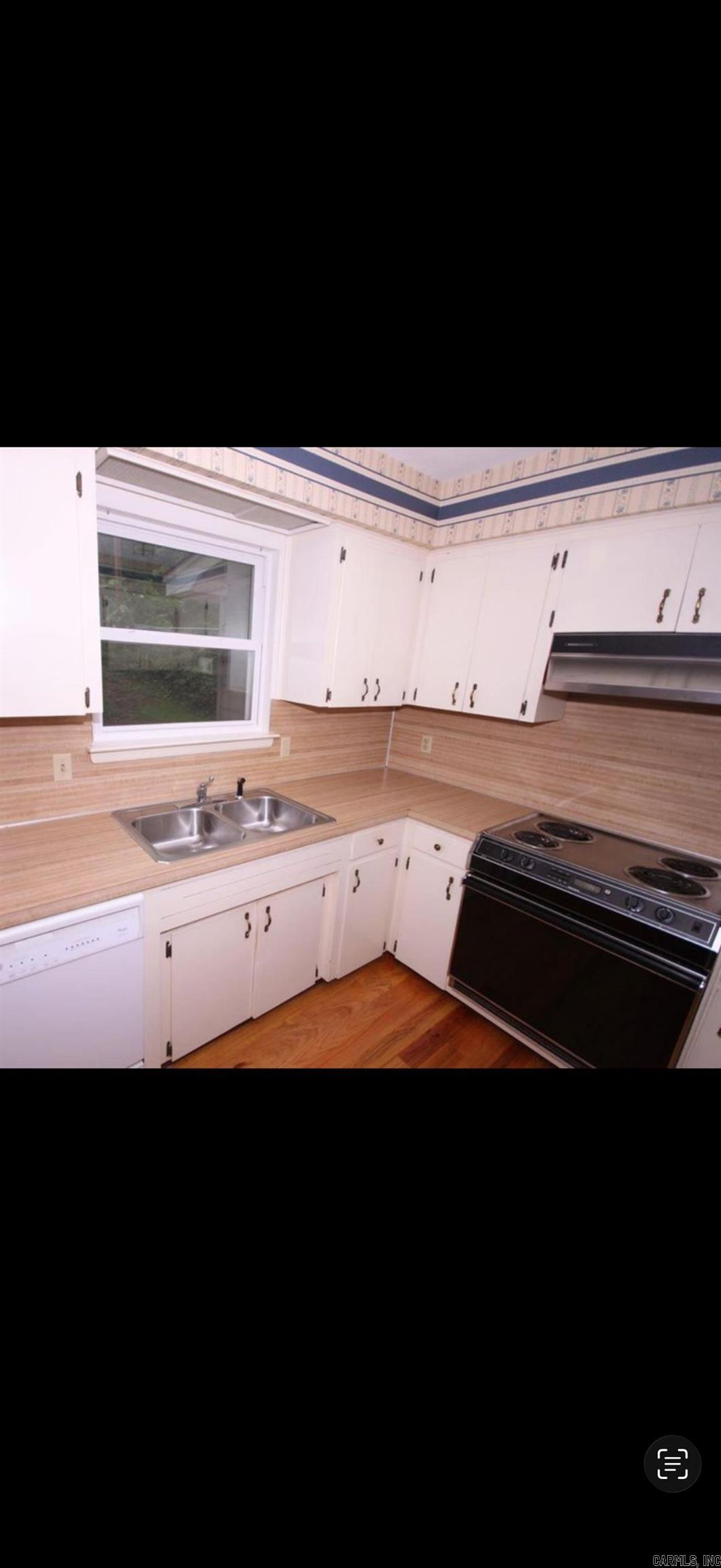 Ellis Acres - Residential Lease