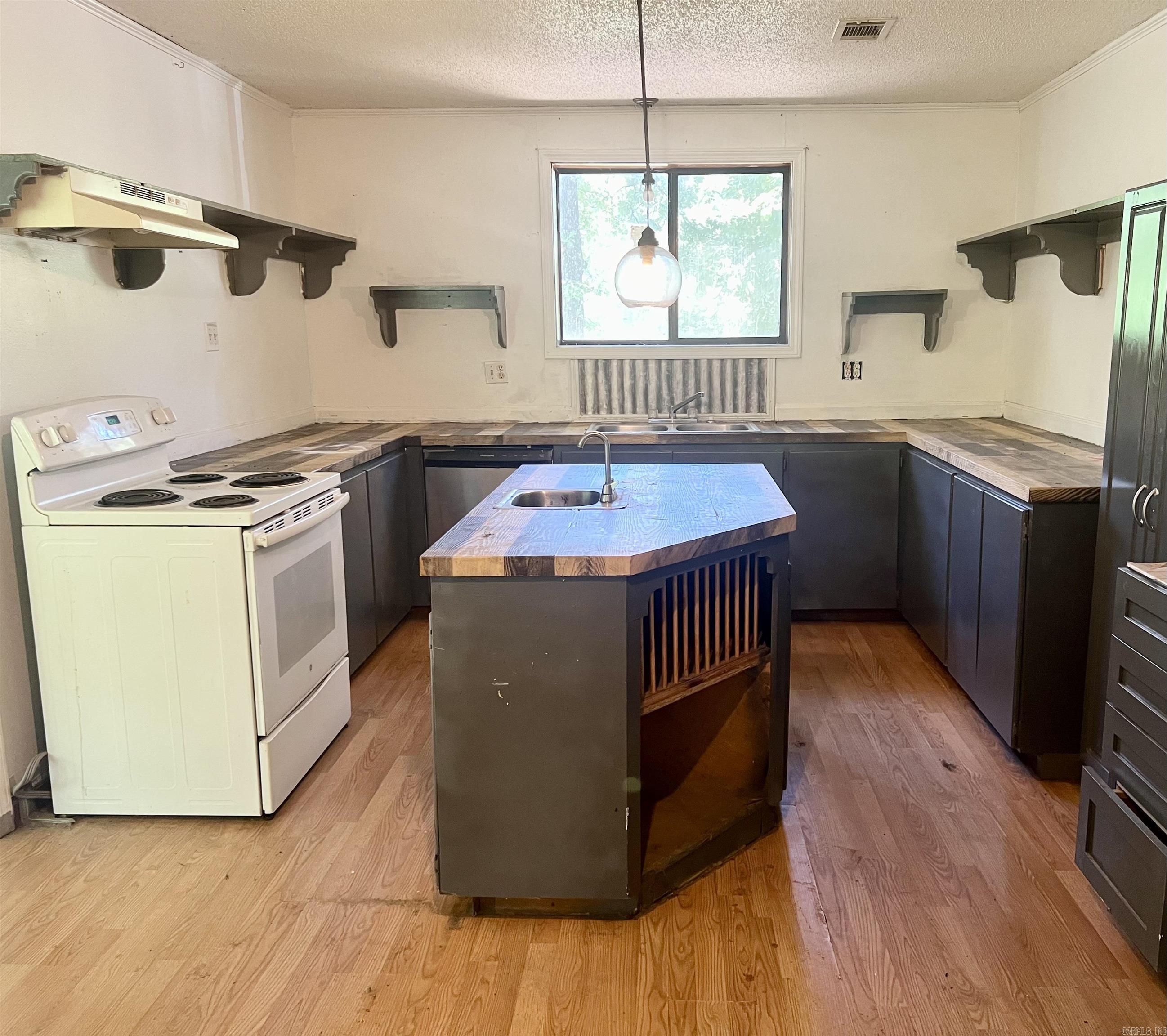 WHIPOORWILL - Residential