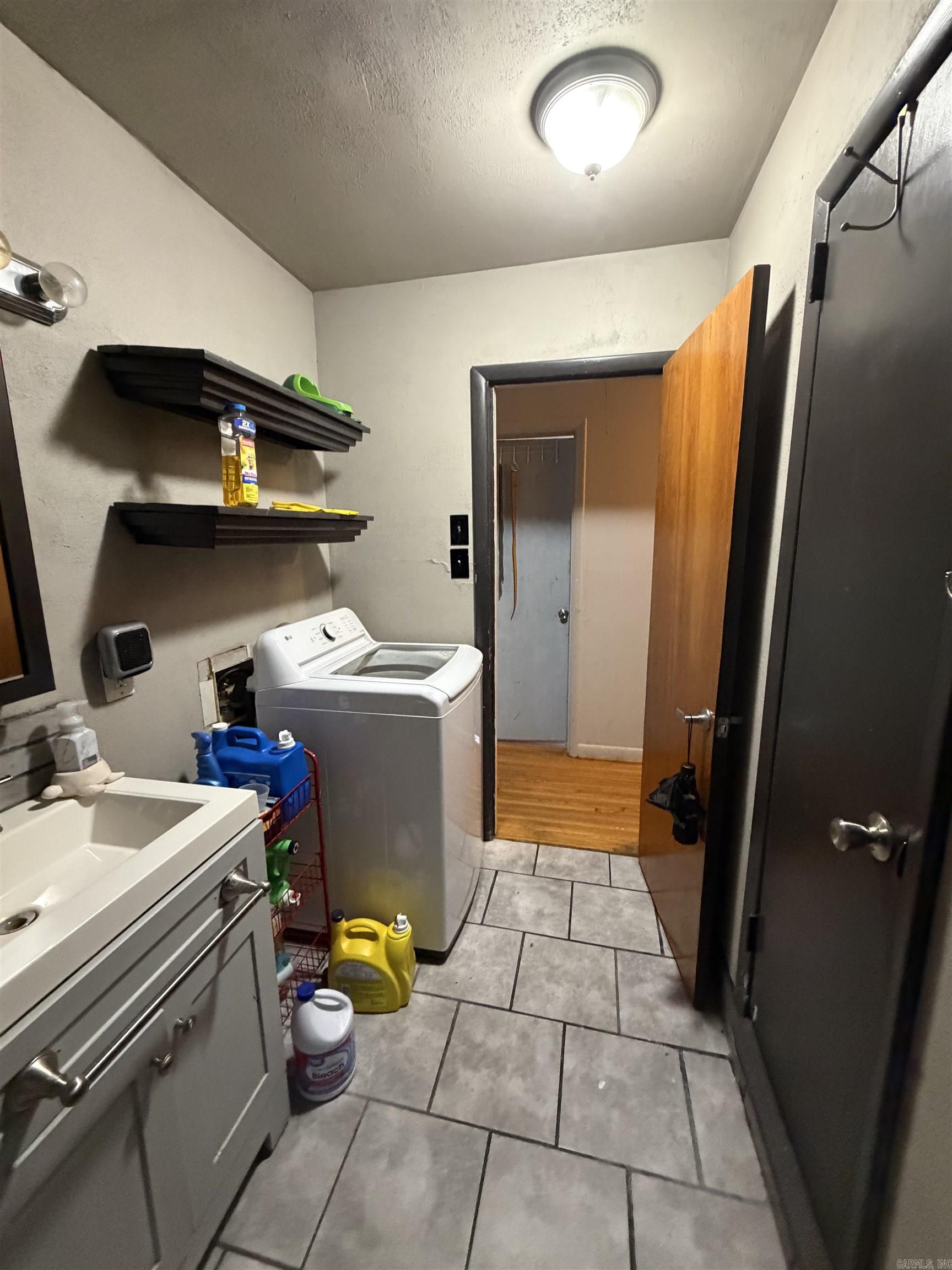 MILFORD PLACE - Residential