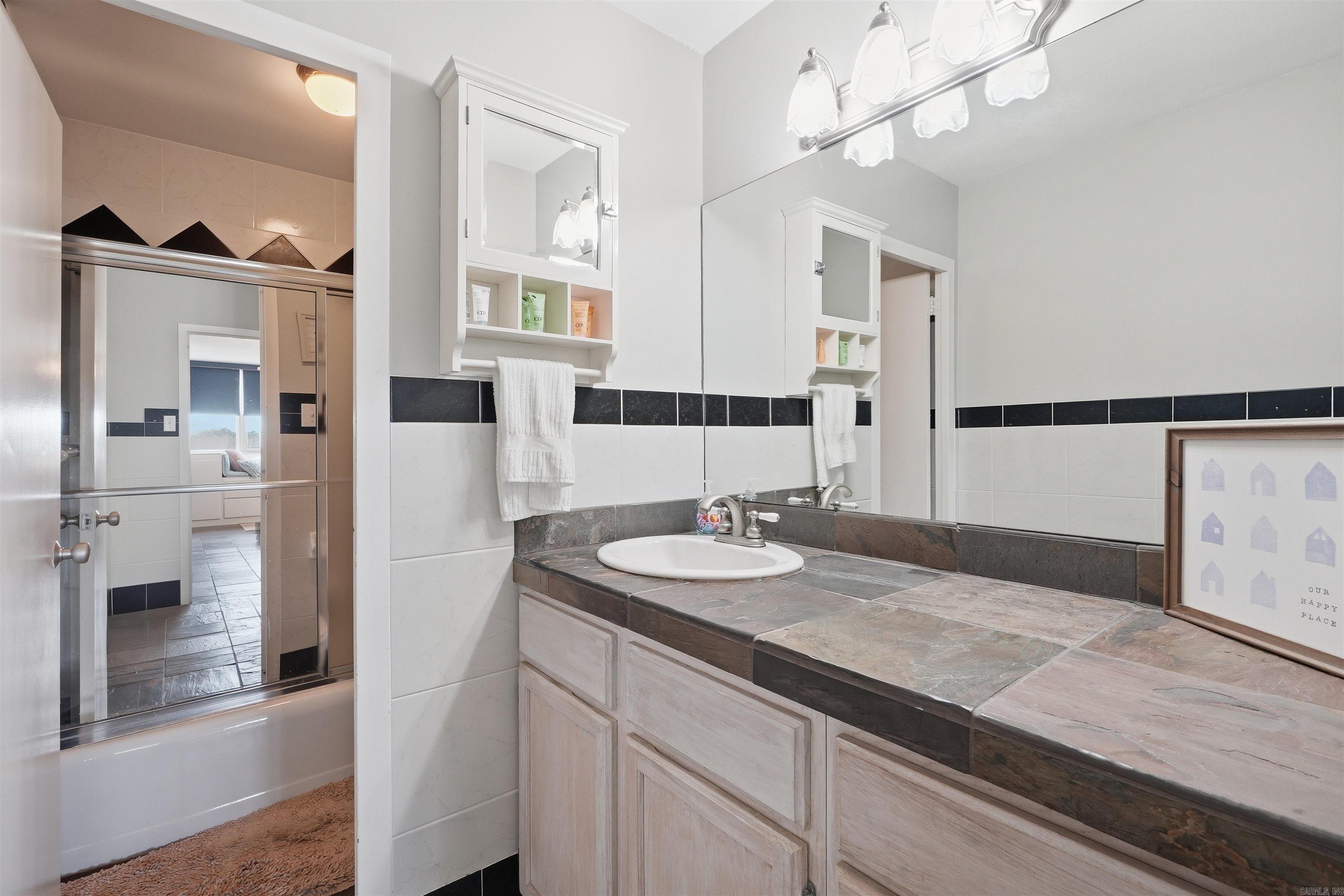 BEACON MANOR HPR - Residential