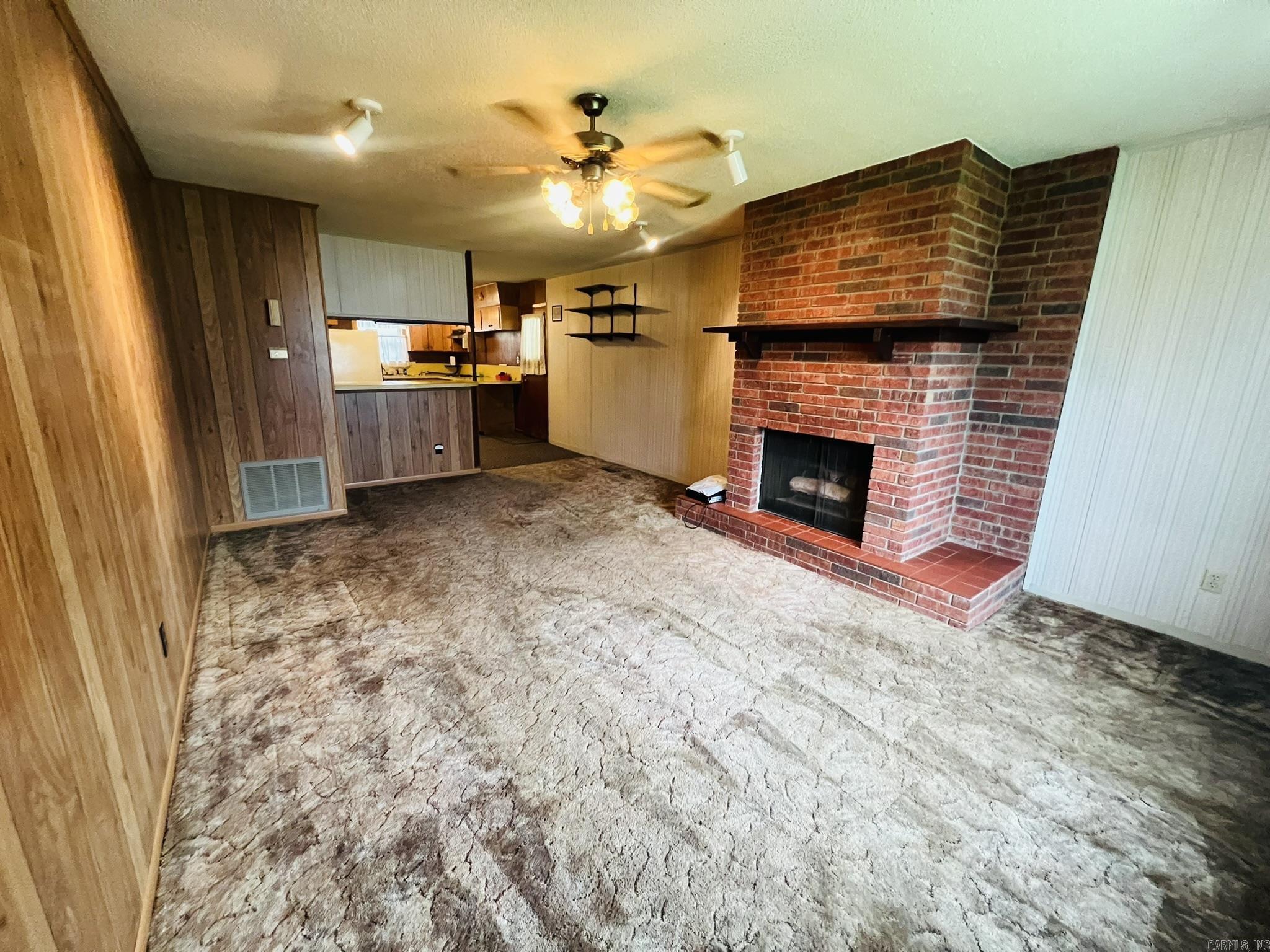 BRIARFIELD - Residential