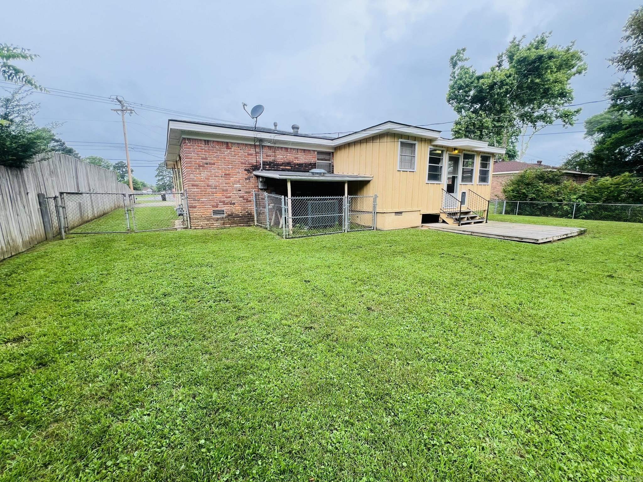 BRIARFIELD - Residential