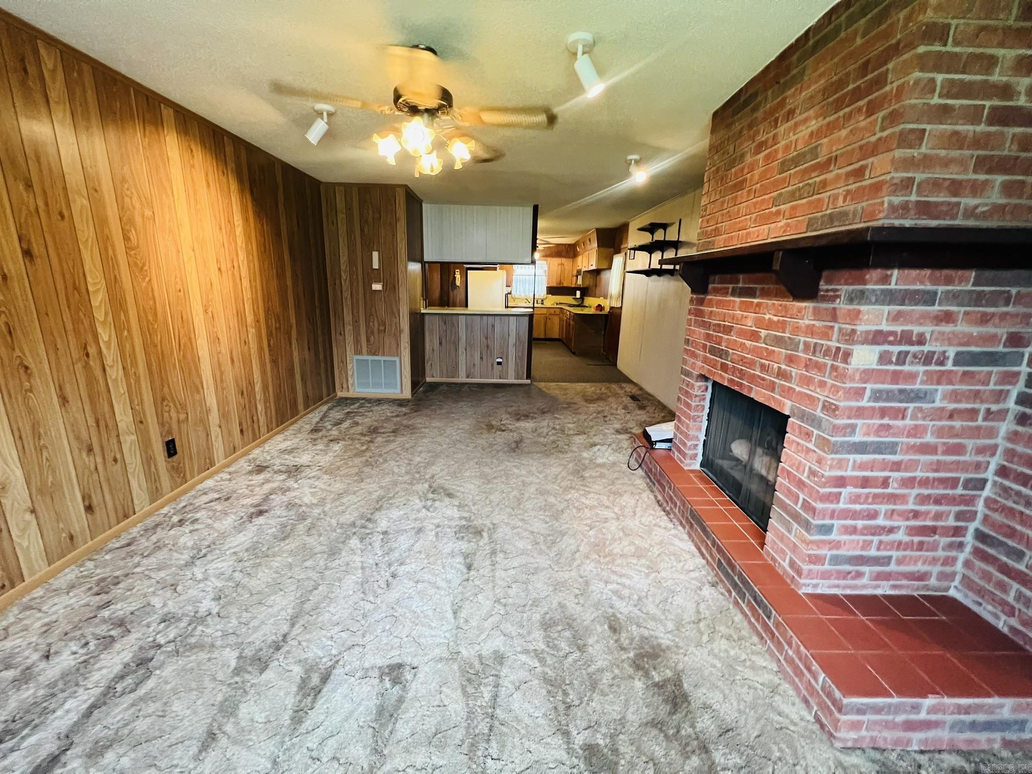 BRIARFIELD - Residential
