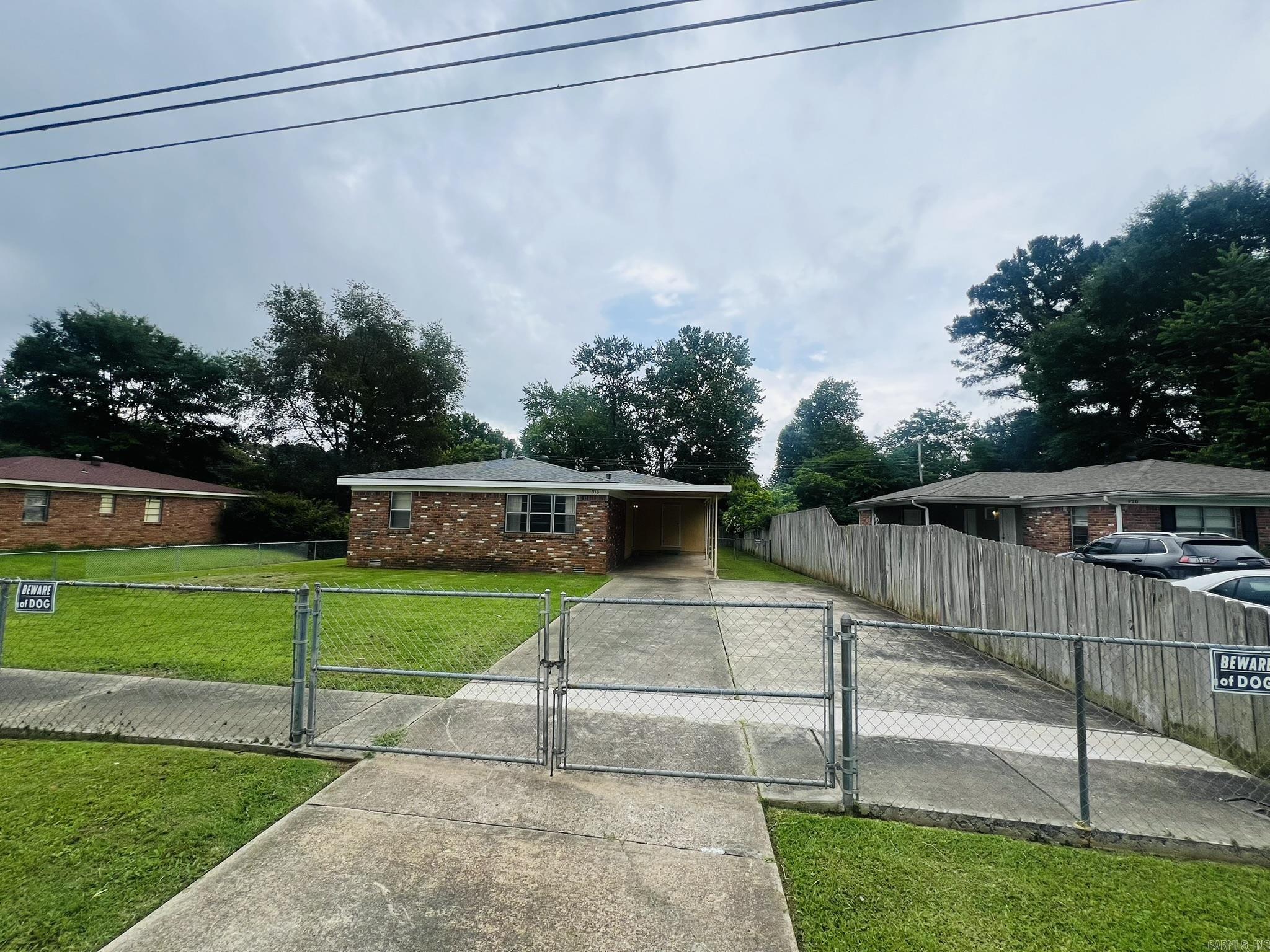 BRIARFIELD - Residential