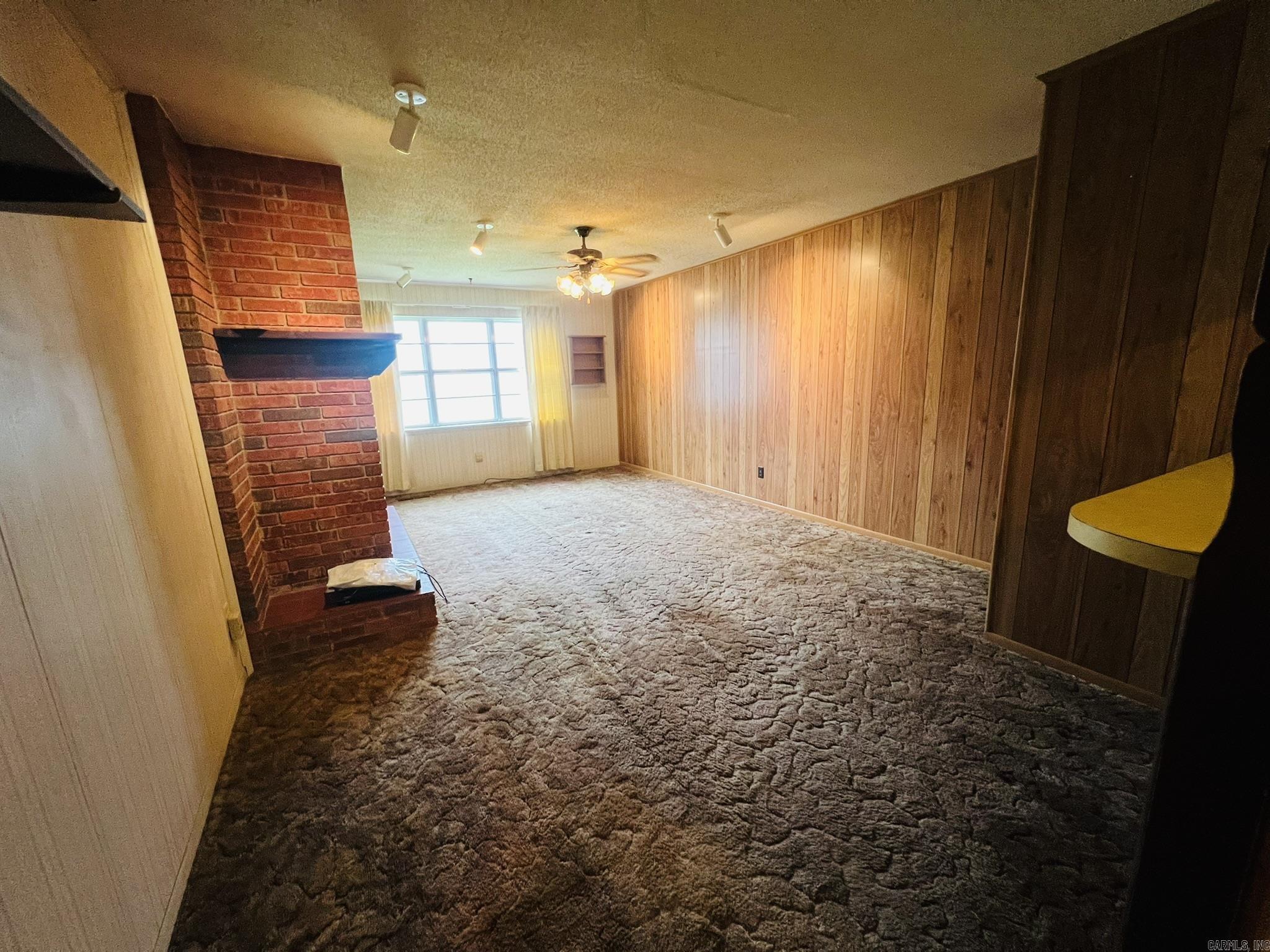 BRIARFIELD - Residential