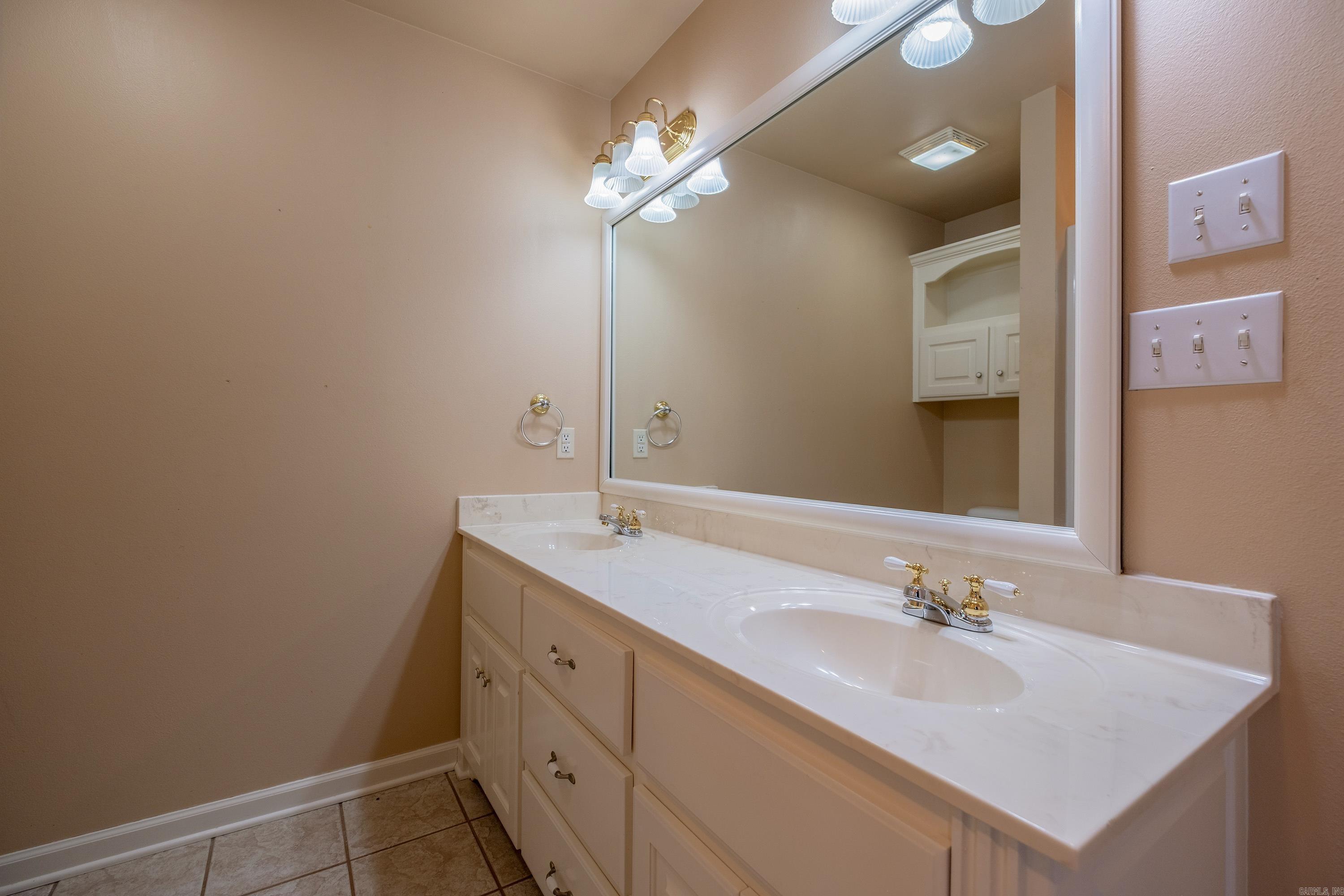 FAIR OAKS - Residential