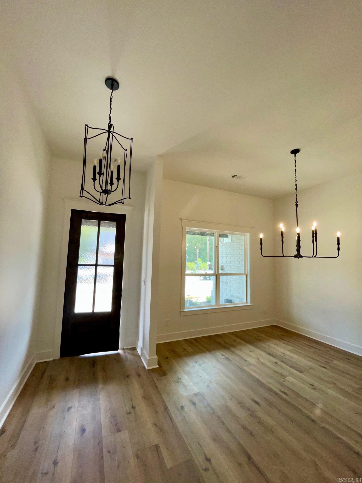 CREEKSIDE - Residential