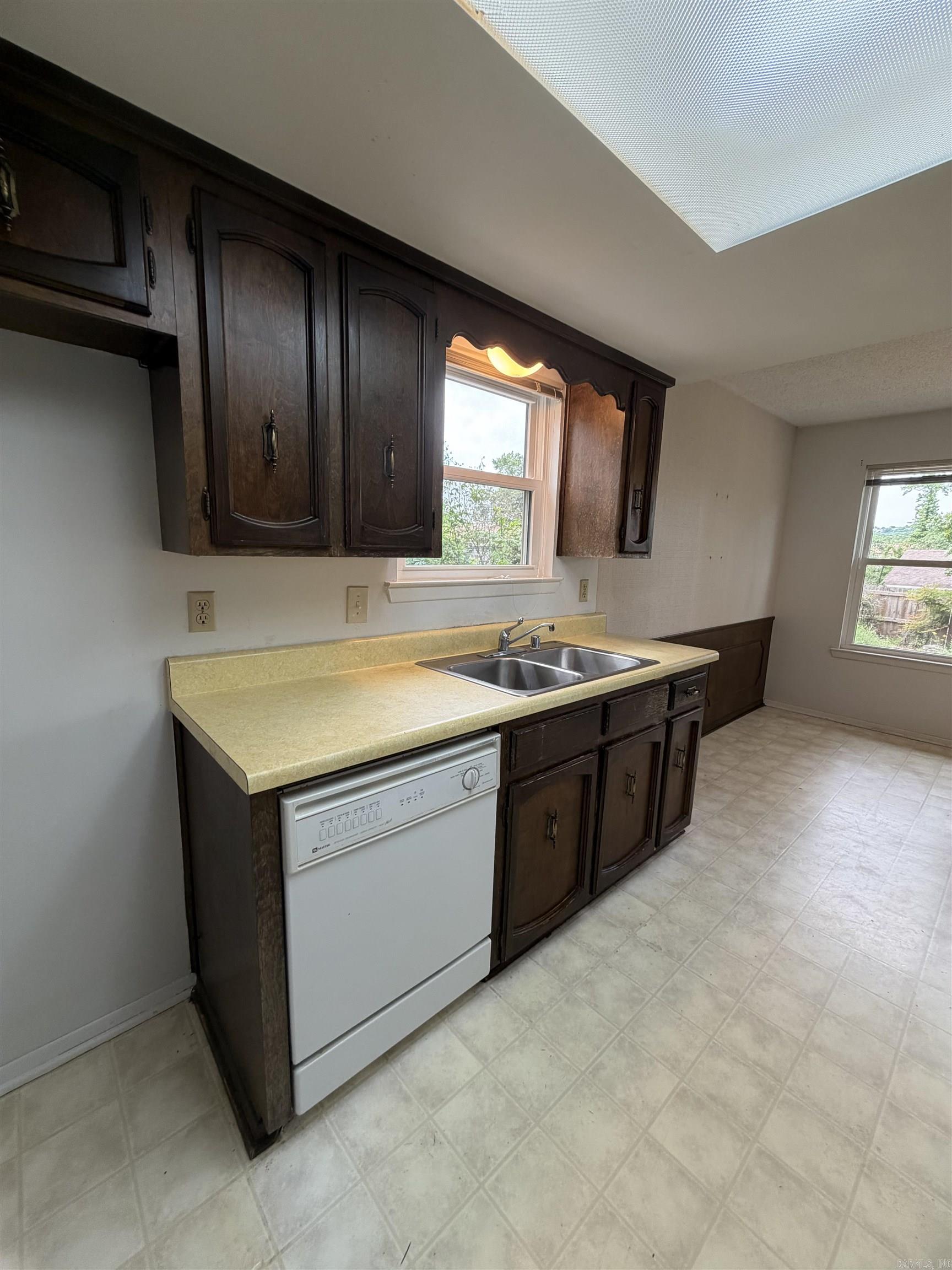 PARKWAY PLACE - Residential