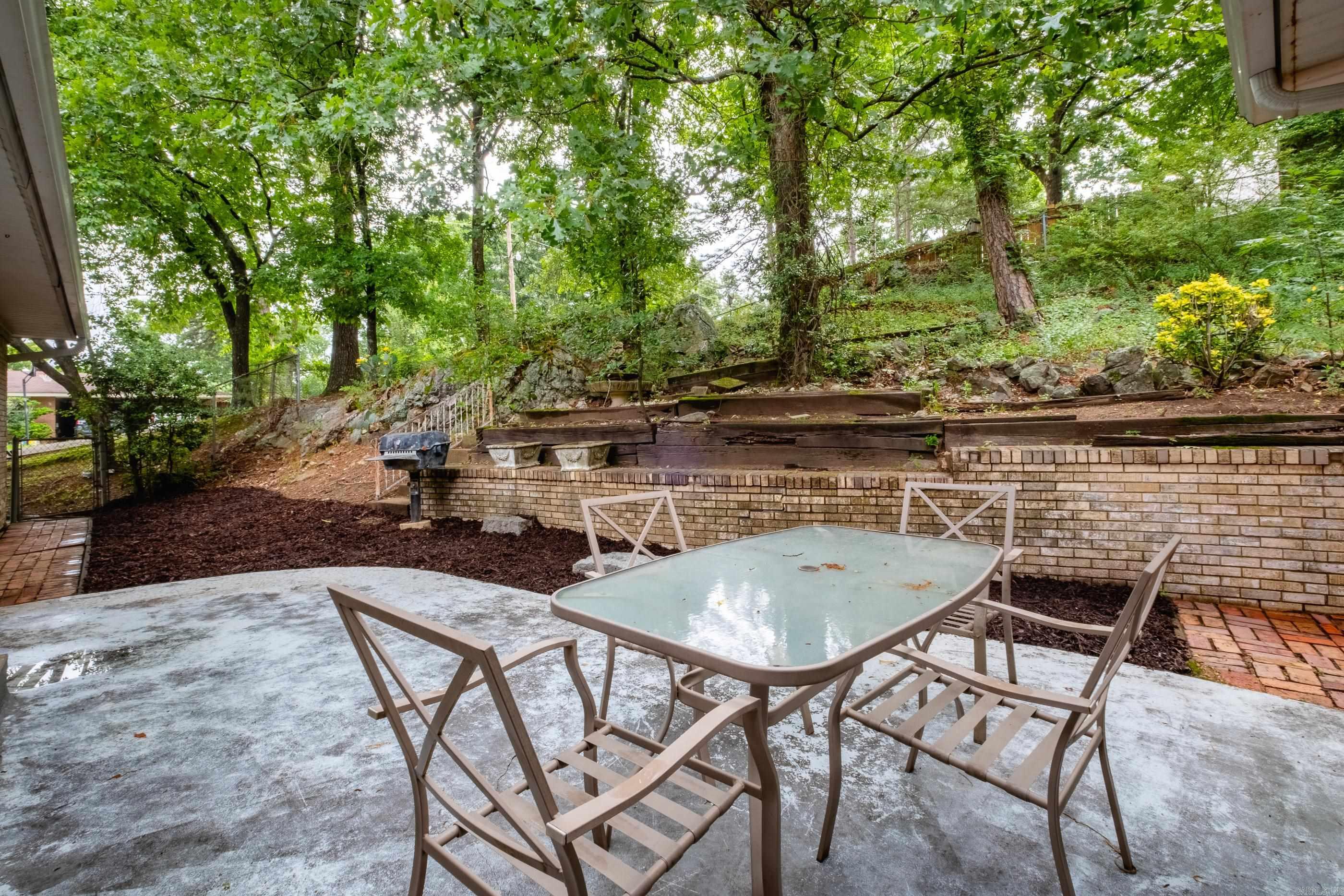 SHANNON HILLS EAST - Residential