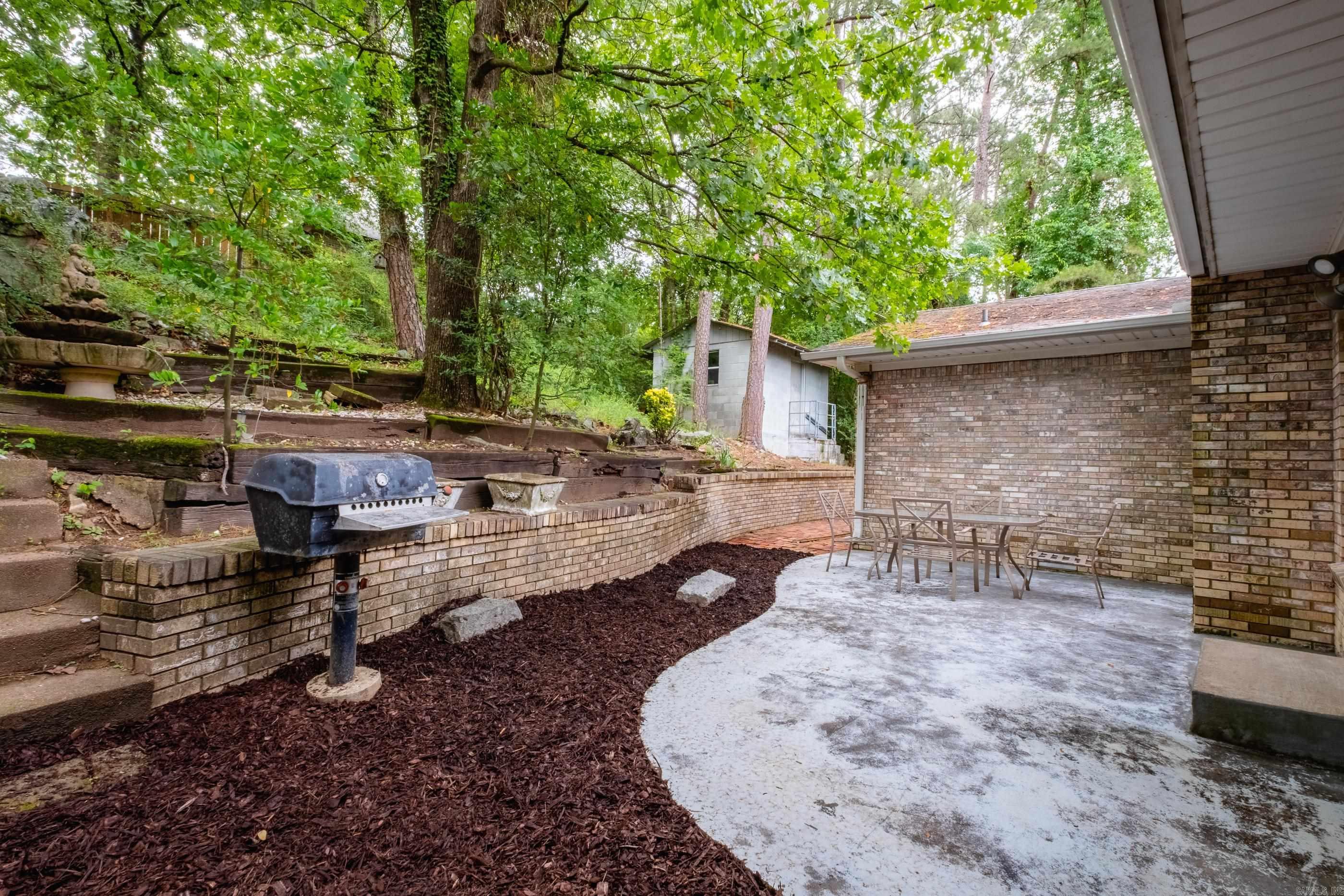 SHANNON HILLS EAST - Residential