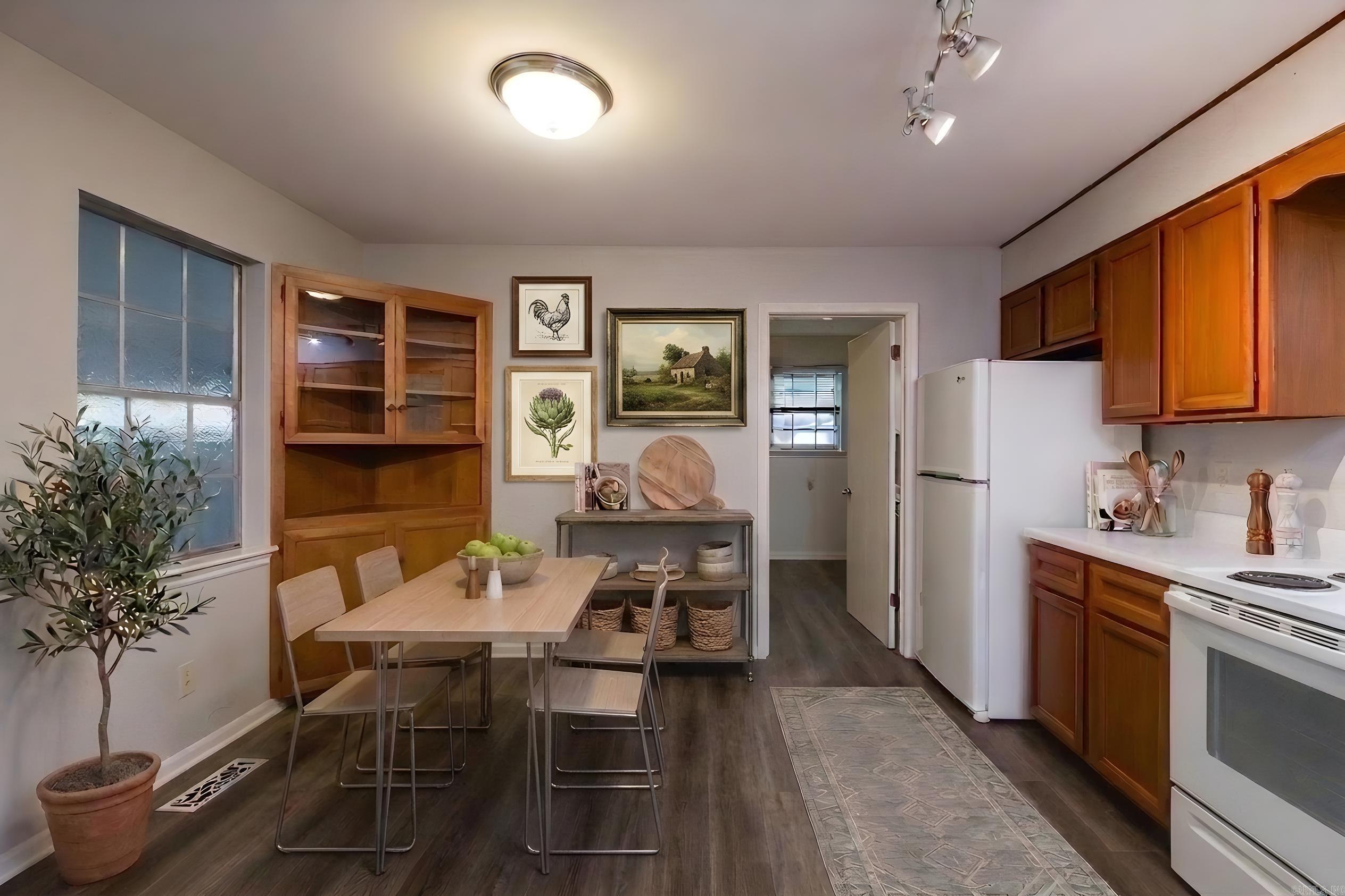 SHANNON HILLS EAST - Residential