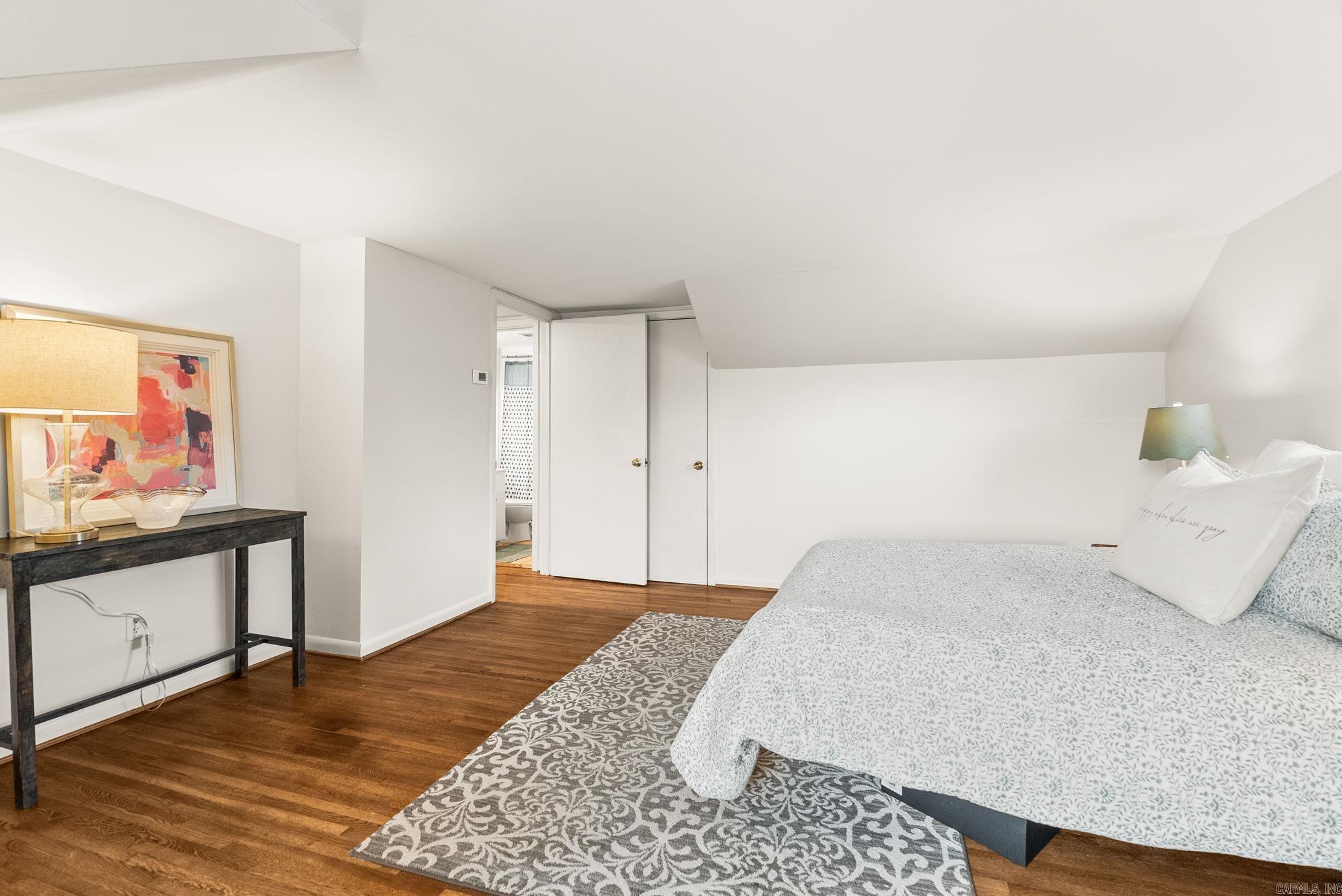 WILTON HGTS - Residential