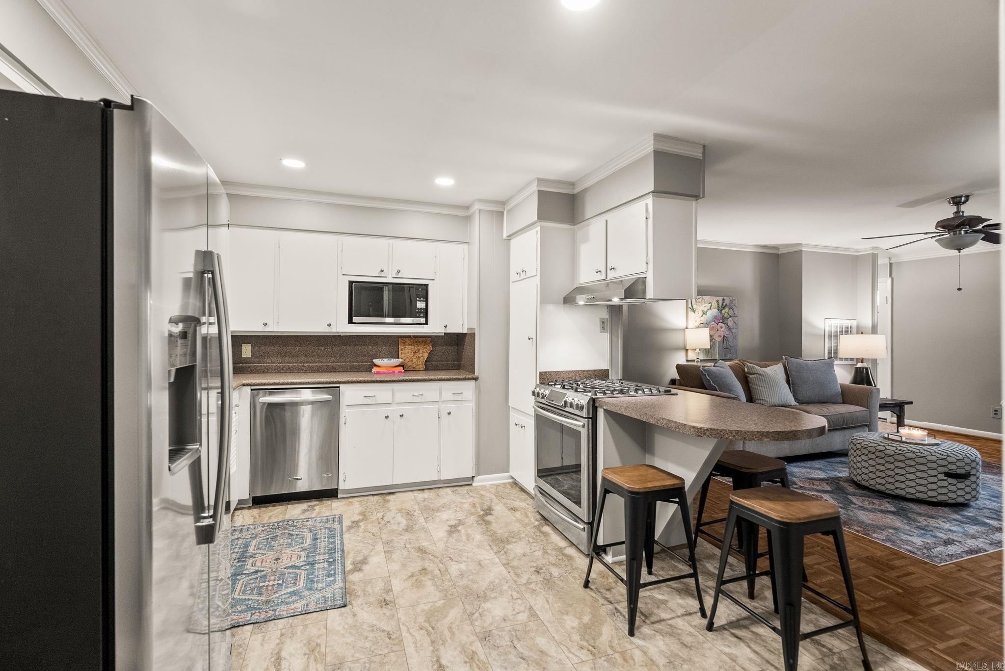 WILTON HGTS - Residential