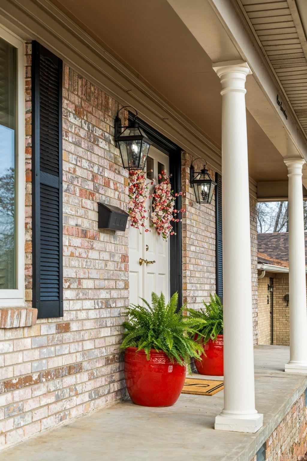 WILTON HGTS - Residential