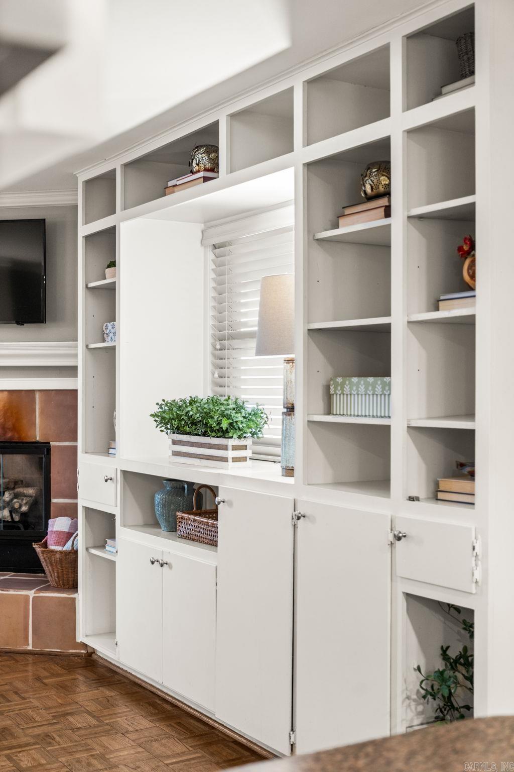 WILTON HGTS - Residential