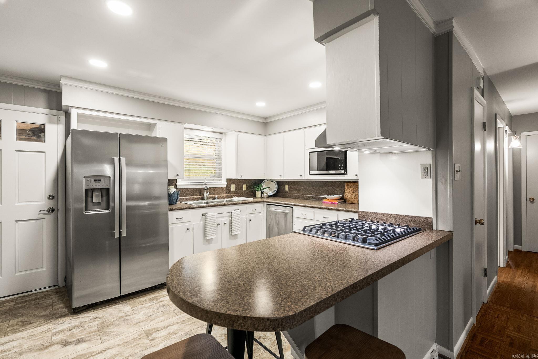 WILTON HGTS - Residential