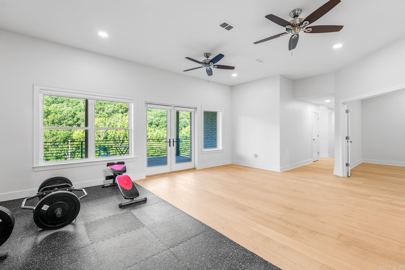 CHENAL VALLEY "FALSTONE COURT" - Residential