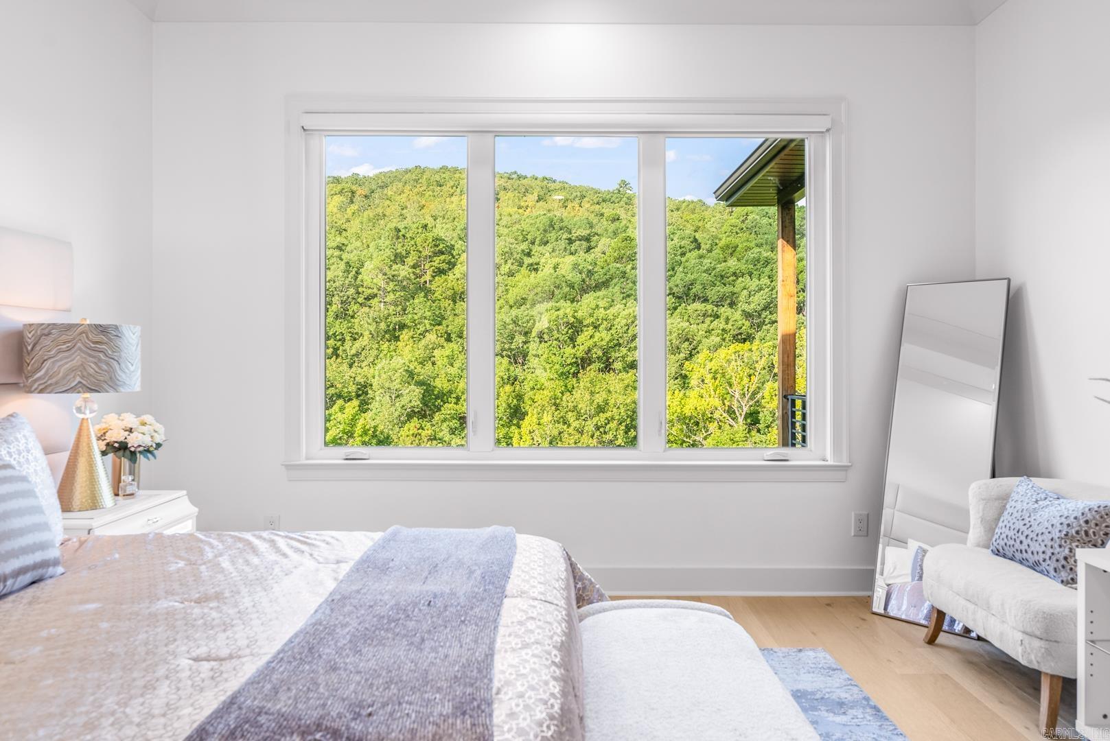 CHENAL VALLEY "FALSTONE COURT" - Residential