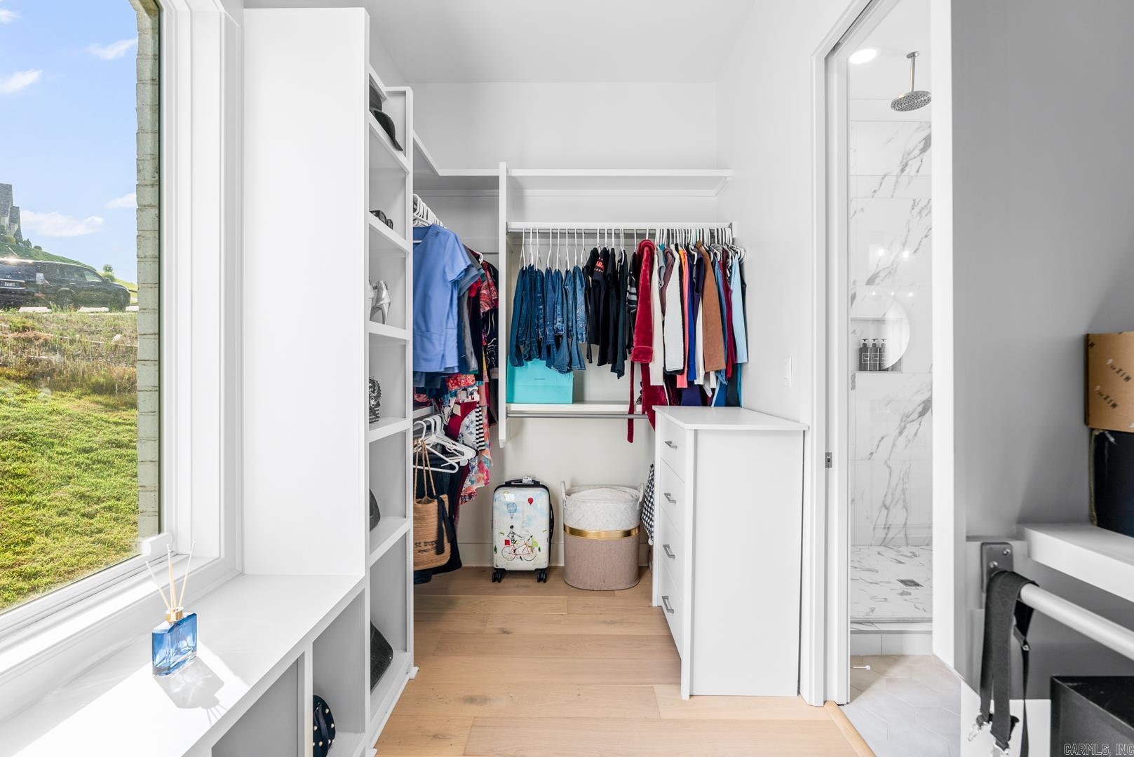 CHENAL VALLEY "FALSTONE COURT" - Residential