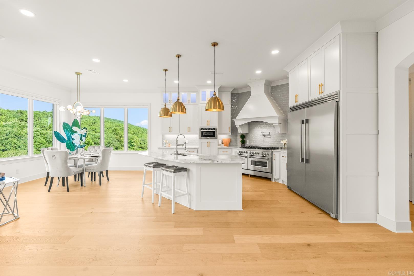 CHENAL VALLEY "FALSTONE COURT" - Residential