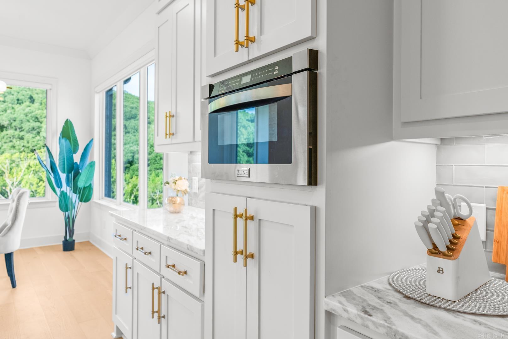 CHENAL VALLEY "FALSTONE COURT" - Residential