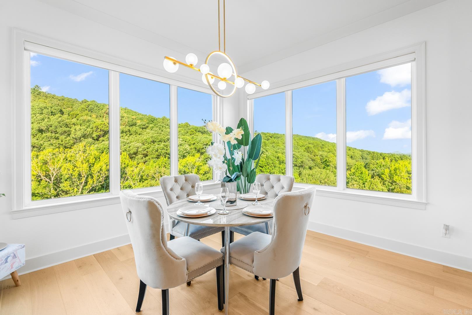 CHENAL VALLEY "FALSTONE COURT" - Residential