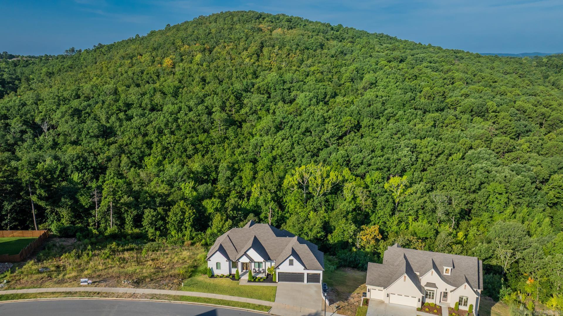 CHENAL VALLEY "FALSTONE COURT" - Residential