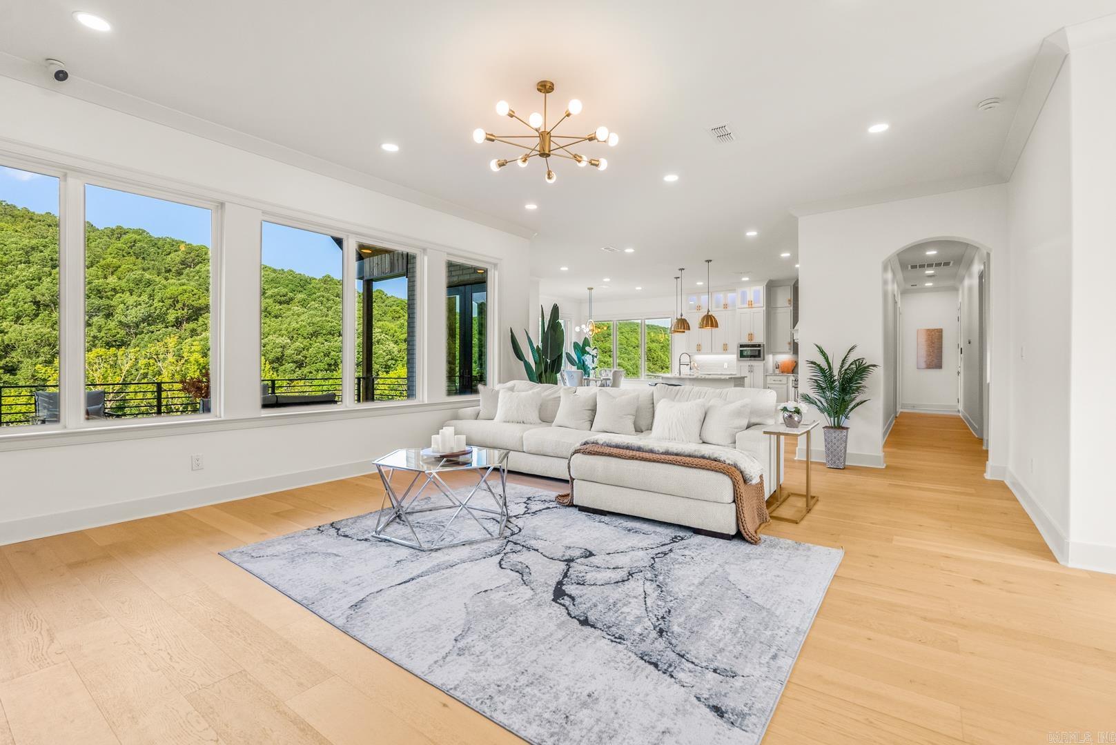 CHENAL VALLEY "FALSTONE COURT" - Residential