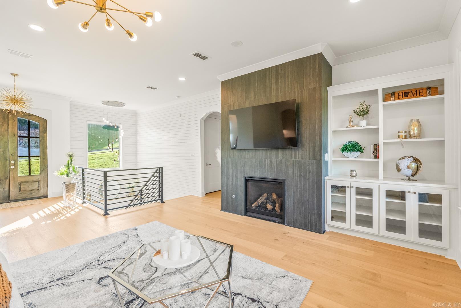 CHENAL VALLEY "FALSTONE COURT" - Residential