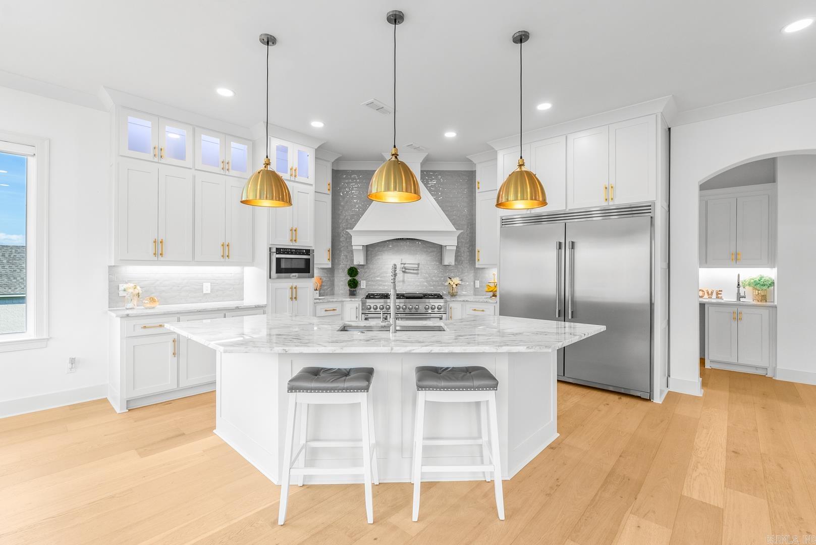 CHENAL VALLEY "FALSTONE COURT" - Residential