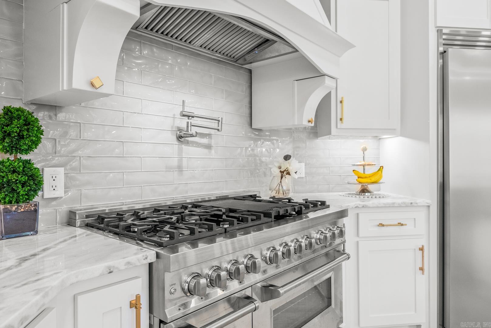 CHENAL VALLEY "FALSTONE COURT" - Residential