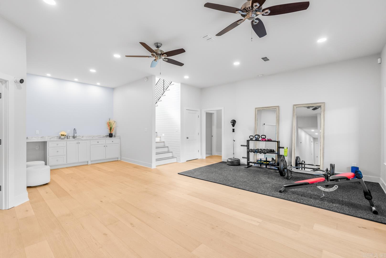 CHENAL VALLEY "FALSTONE COURT" - Residential