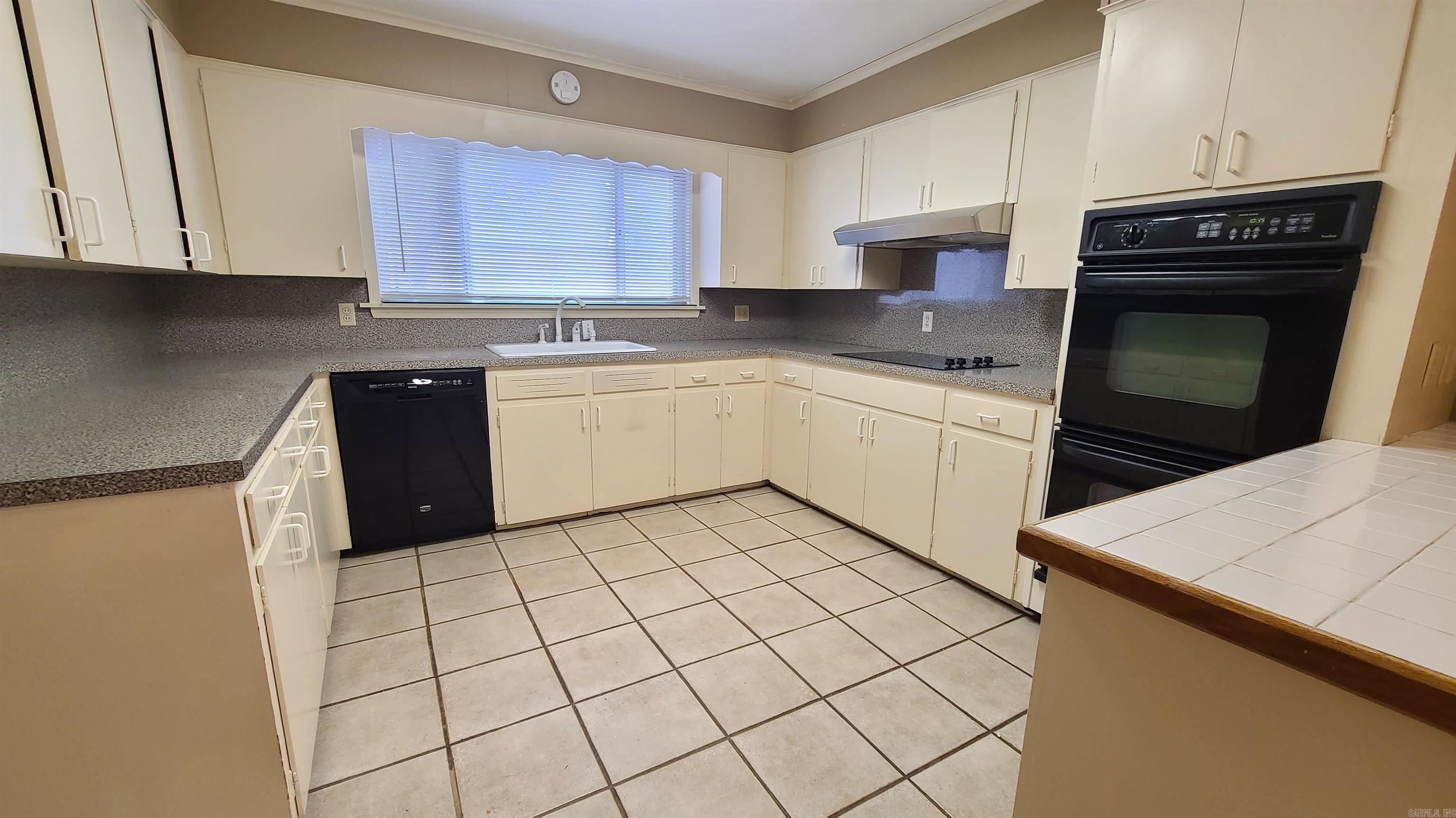 Shannon Hills - Residential Lease