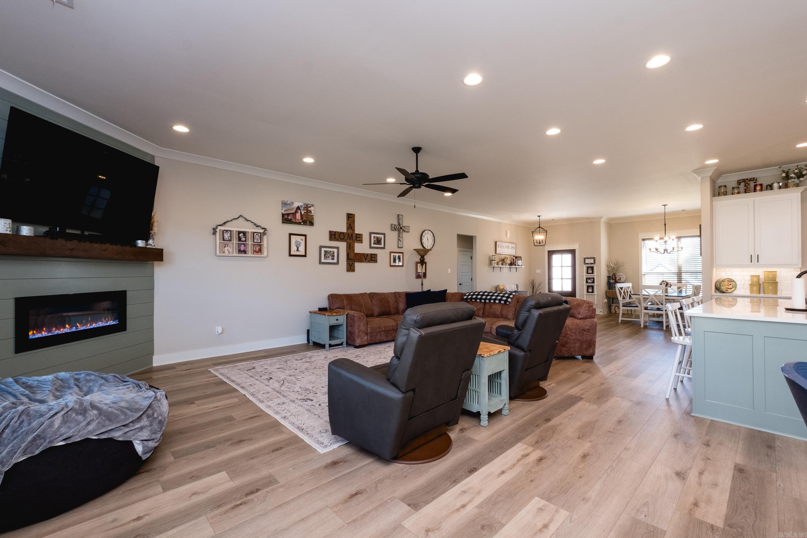 MILLERS GLENN - Residential