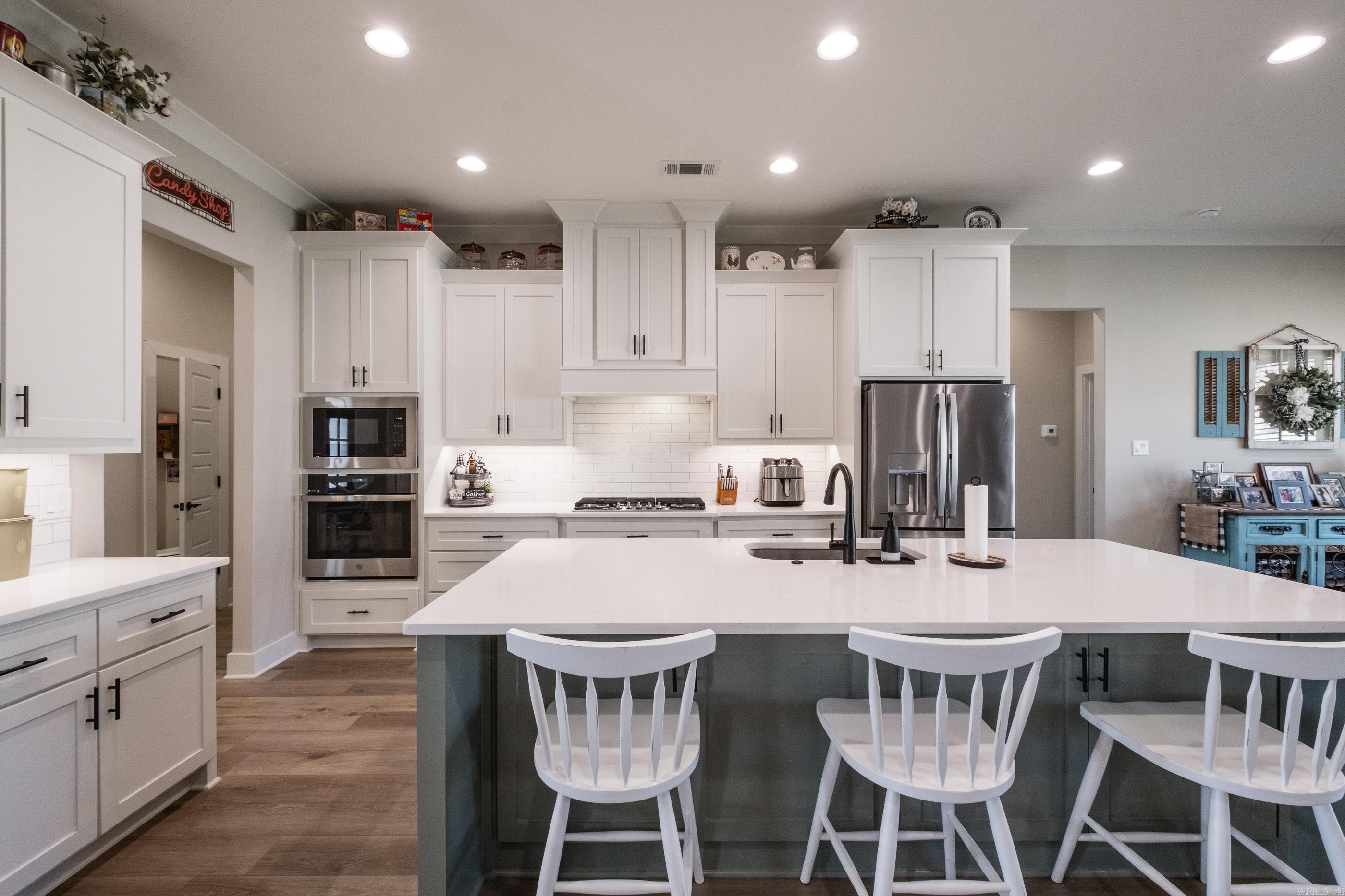MILLERS GLENN - Residential